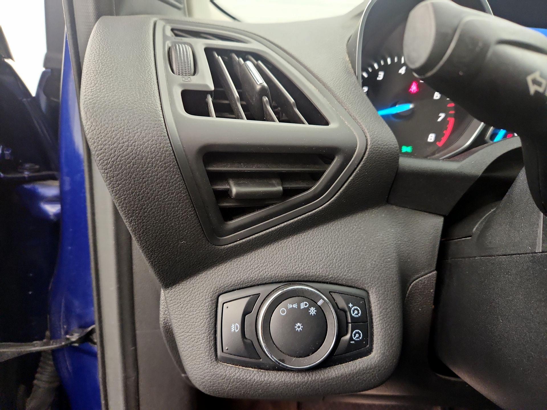 Thumbnail: 2013 Ford Escape - 13