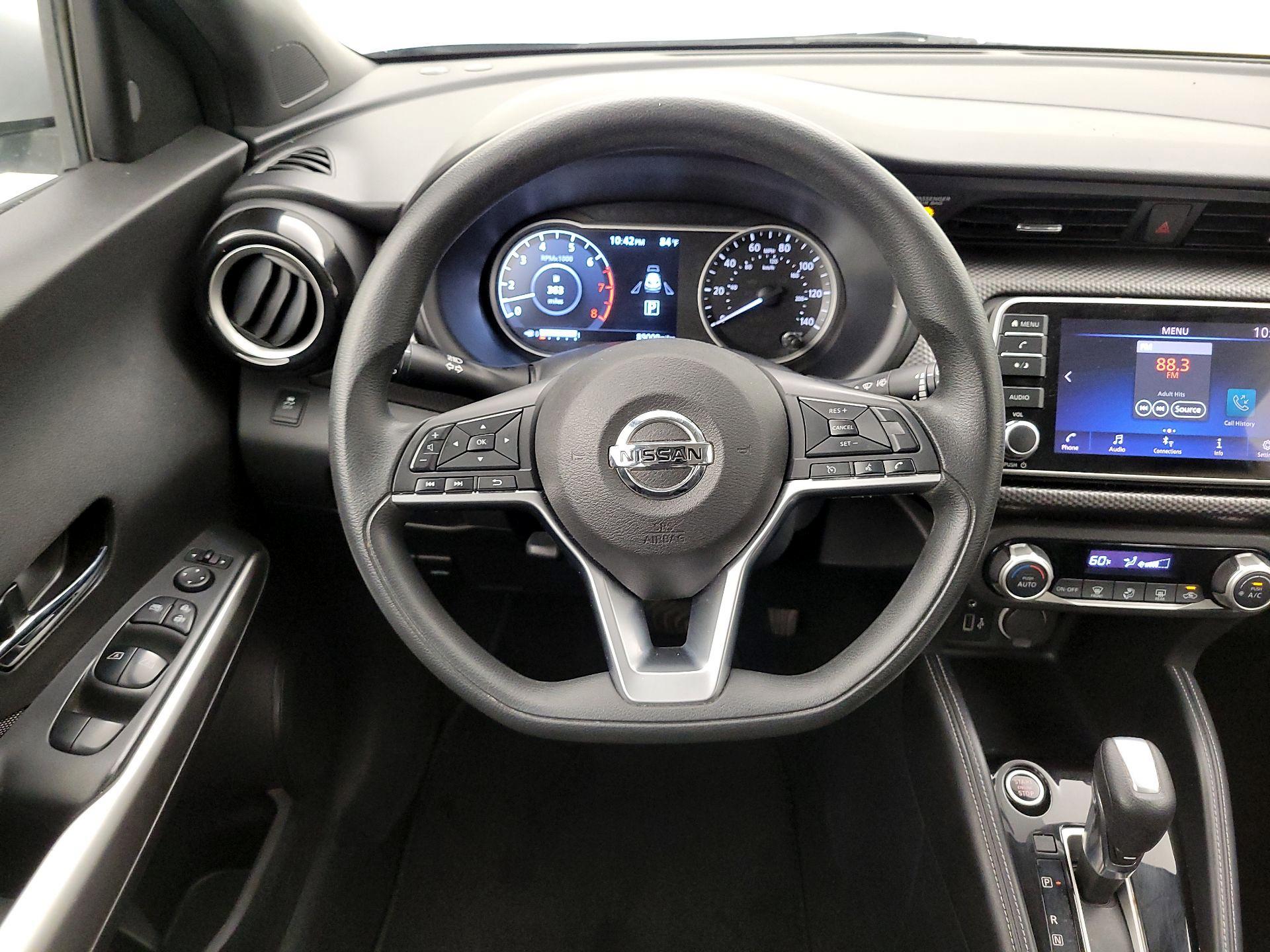 Thumbnail: 2018 Nissan Kicks - 10