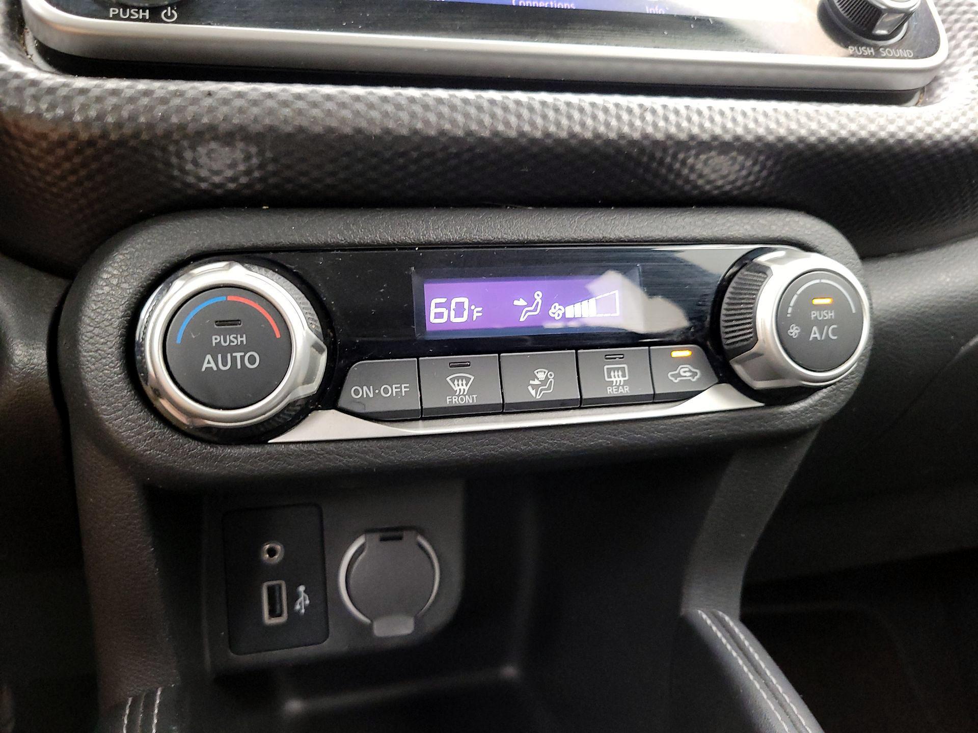 Thumbnail: 2018 Nissan Kicks - 16