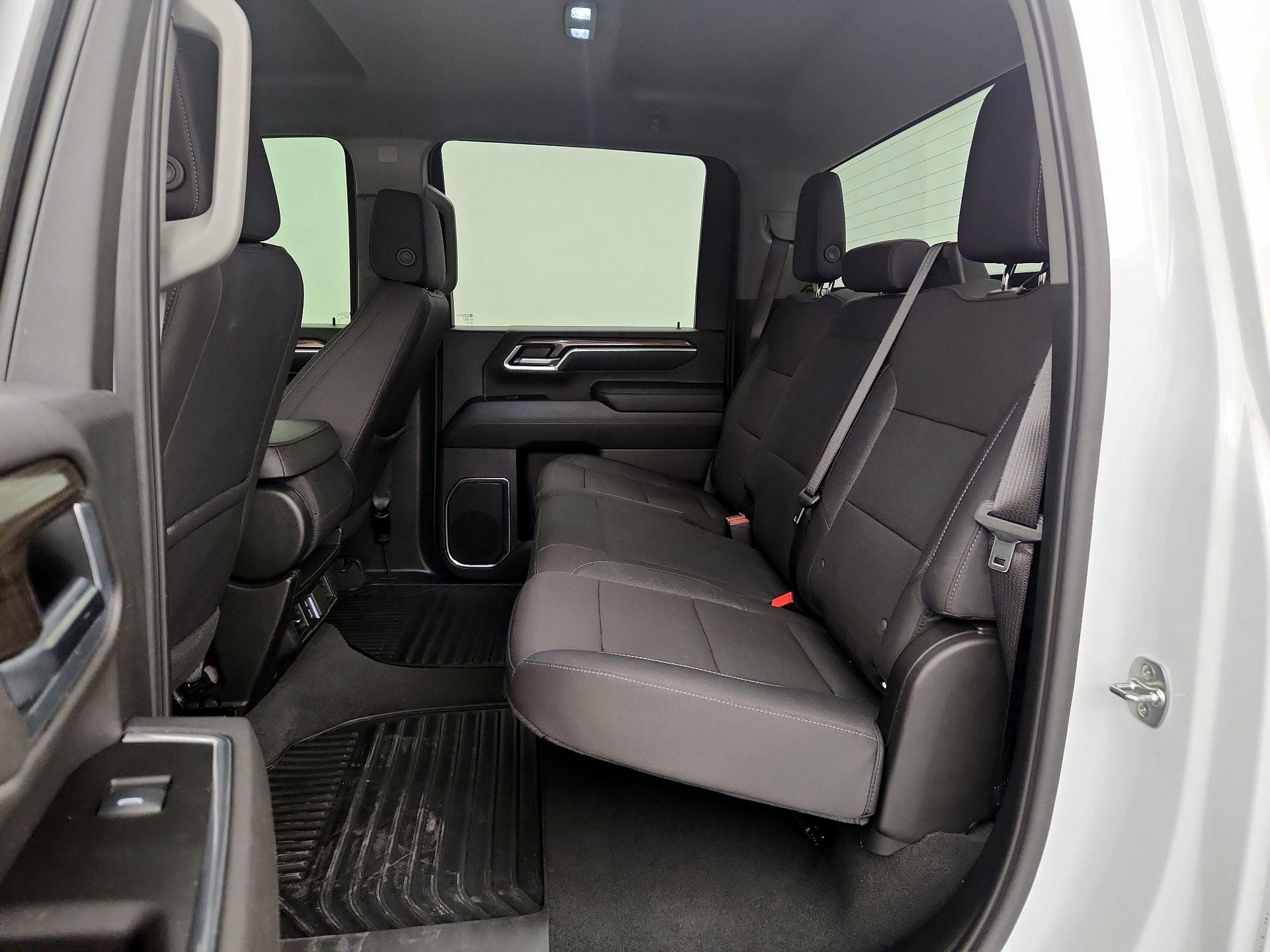Thumbnail: 2025 Chevrolet Silverado 2500 - 19