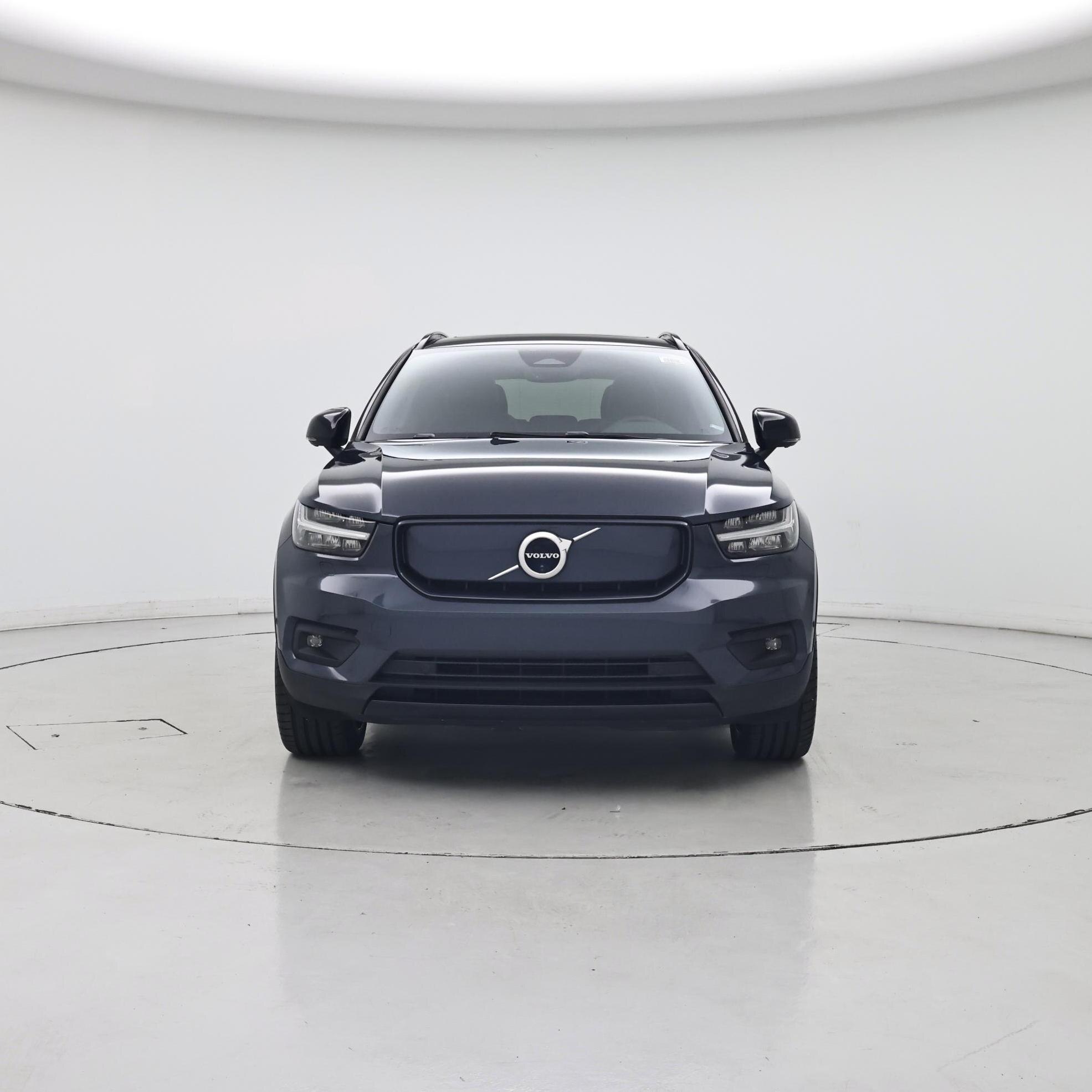Thumbnail: 2022 Volvo XC40 - 5