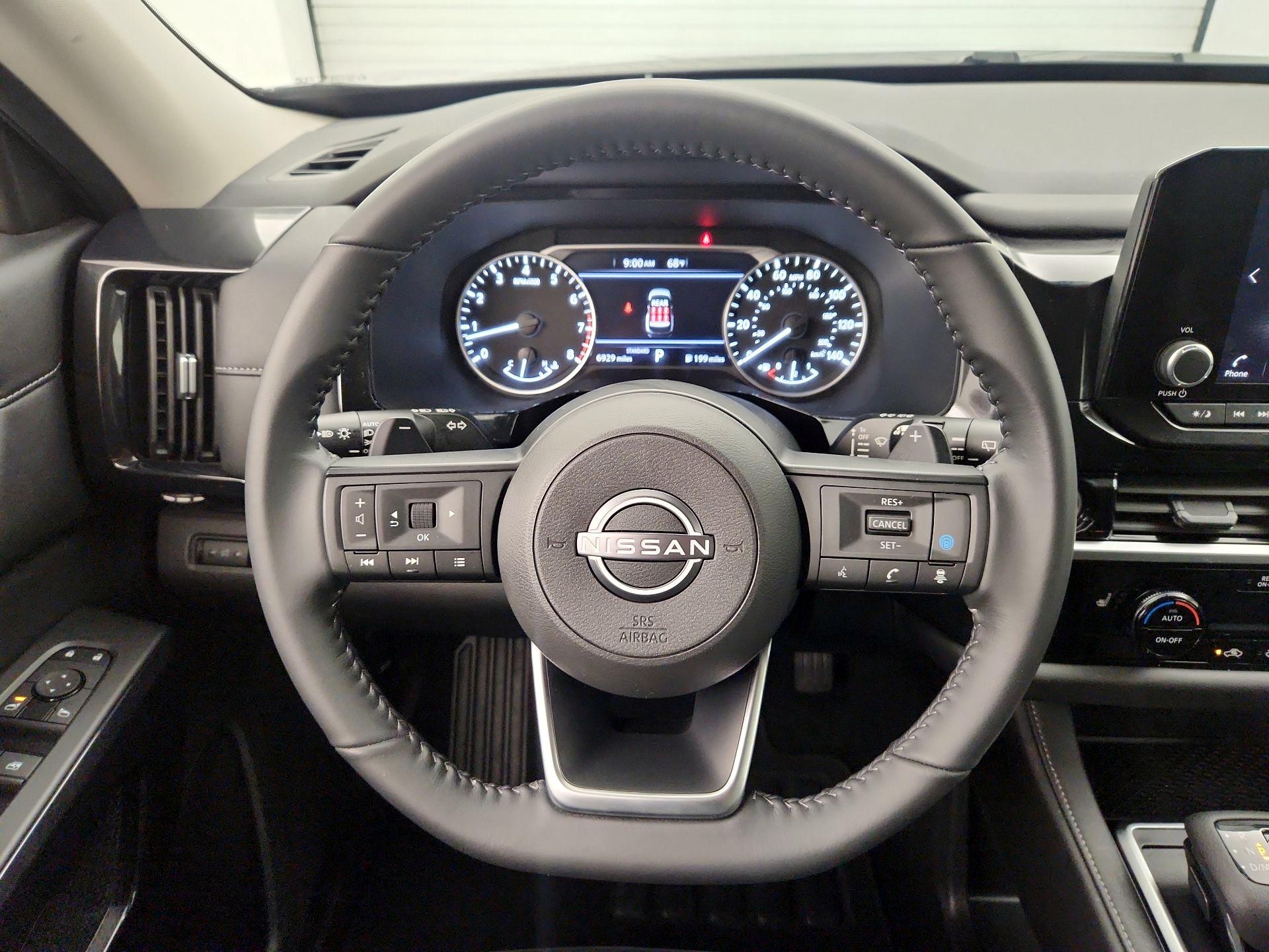Thumbnail: 2024 Nissan Pathfinder - 10