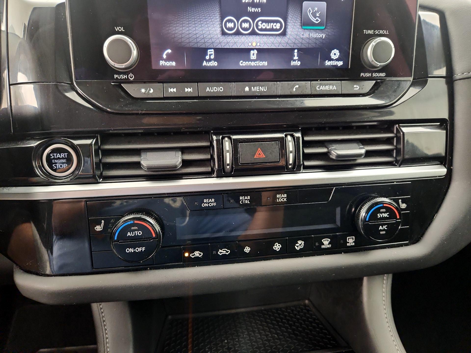 Thumbnail: 2024 Nissan Pathfinder - 16