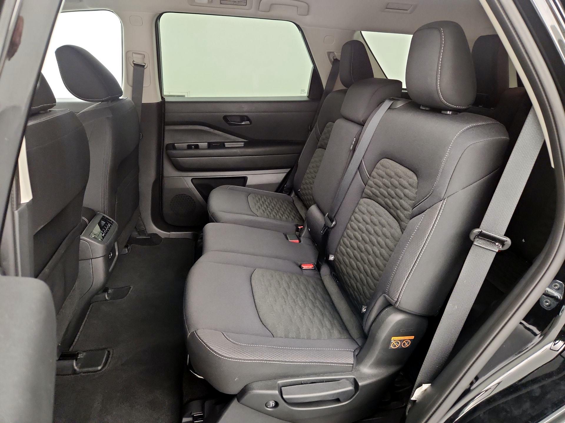 Thumbnail: 2024 Nissan Pathfinder - 19