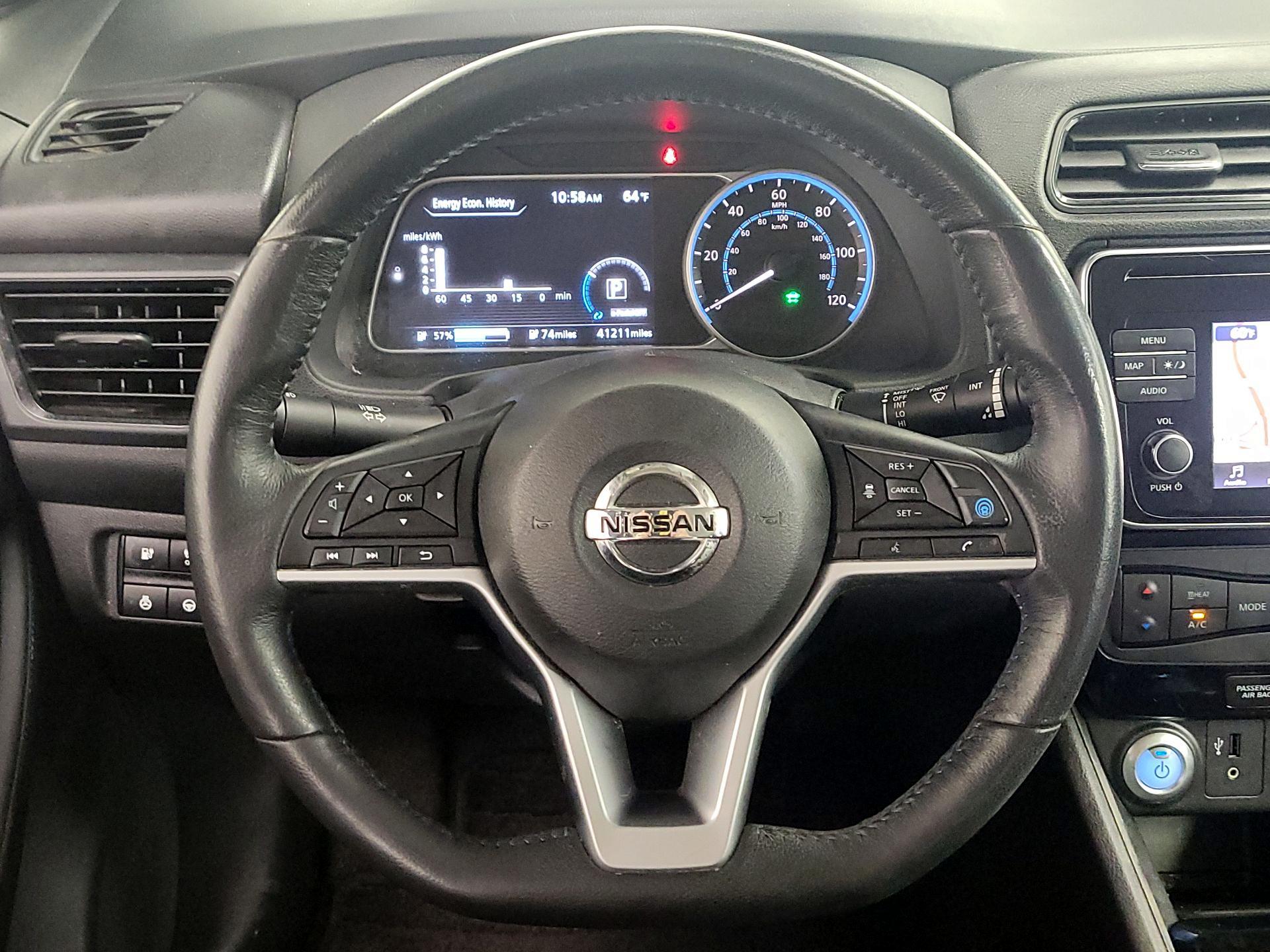 Thumbnail: 2018 Nissan Leaf - 10