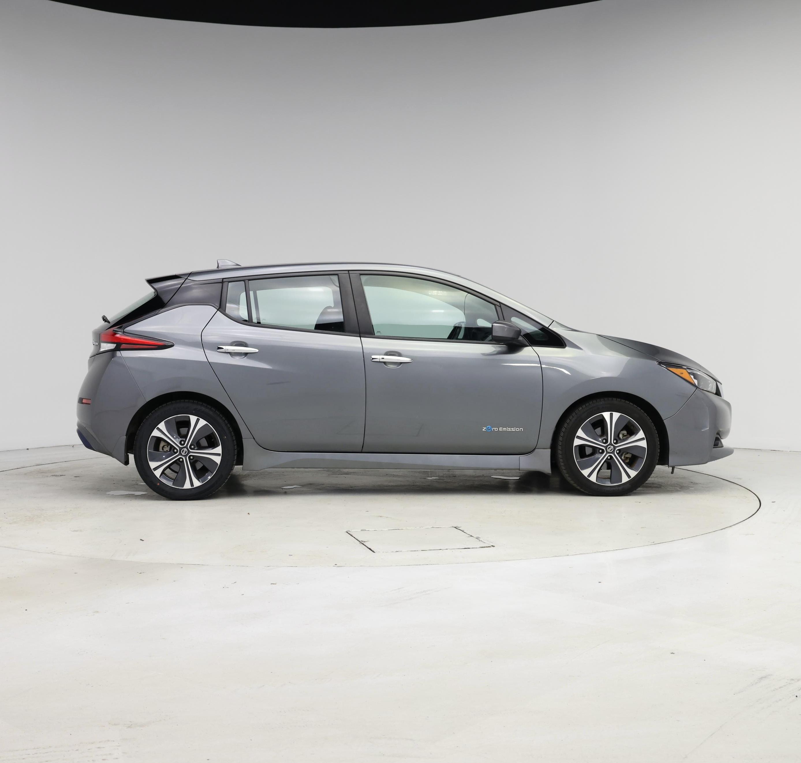 Thumbnail: 2018 Nissan Leaf - 7