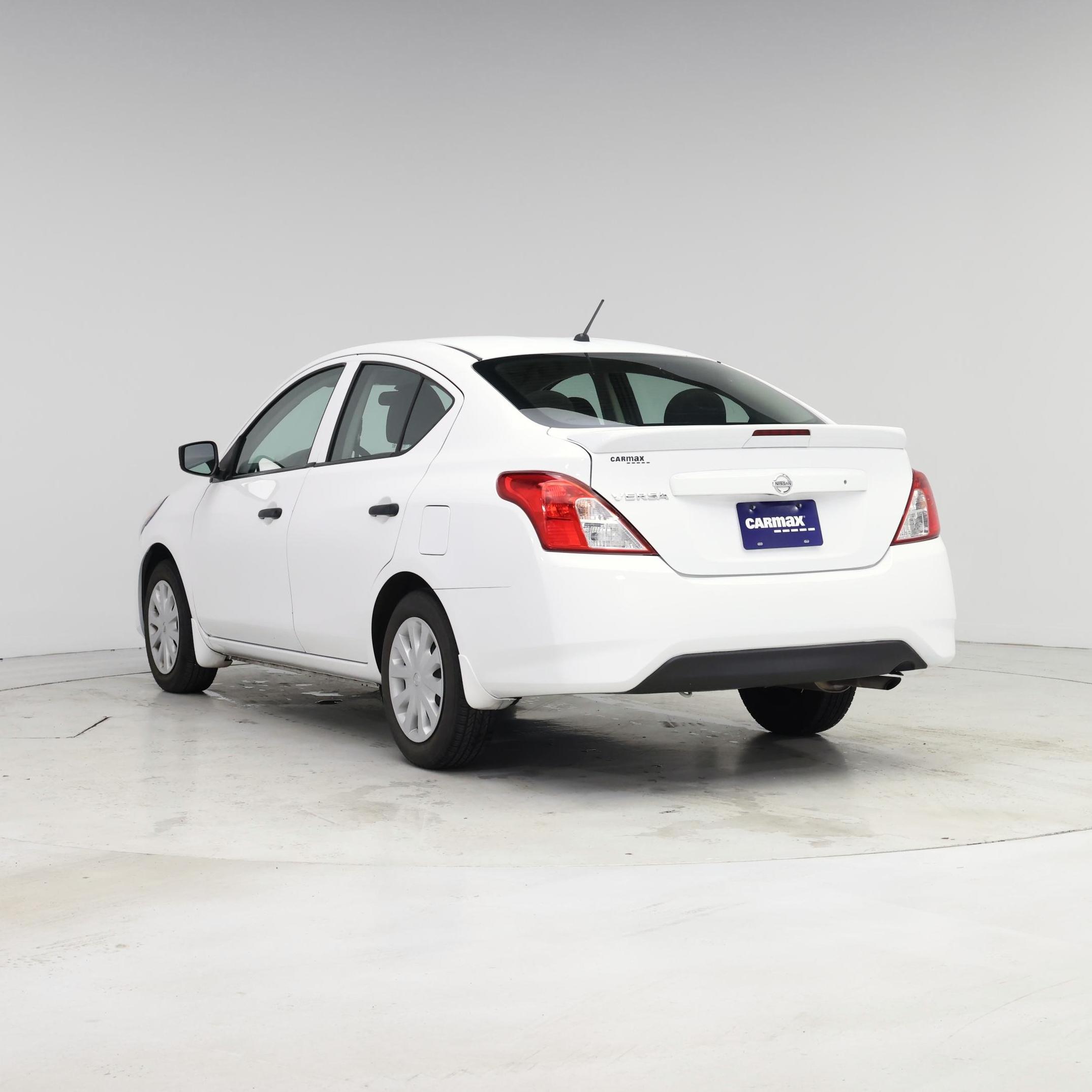 Thumbnail: 2018 Nissan Versa - 3