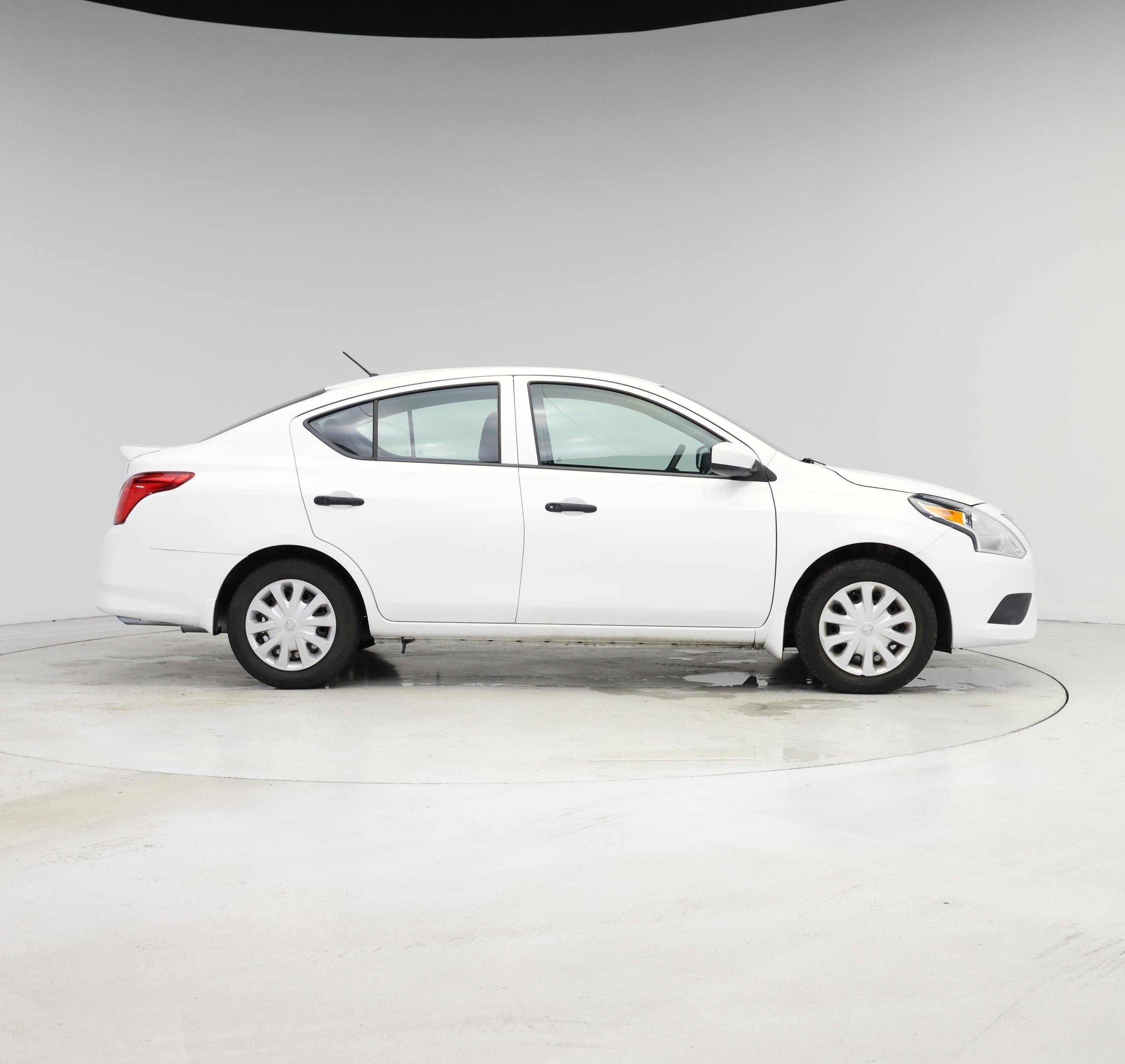 Thumbnail: 2018 Nissan Versa - 8