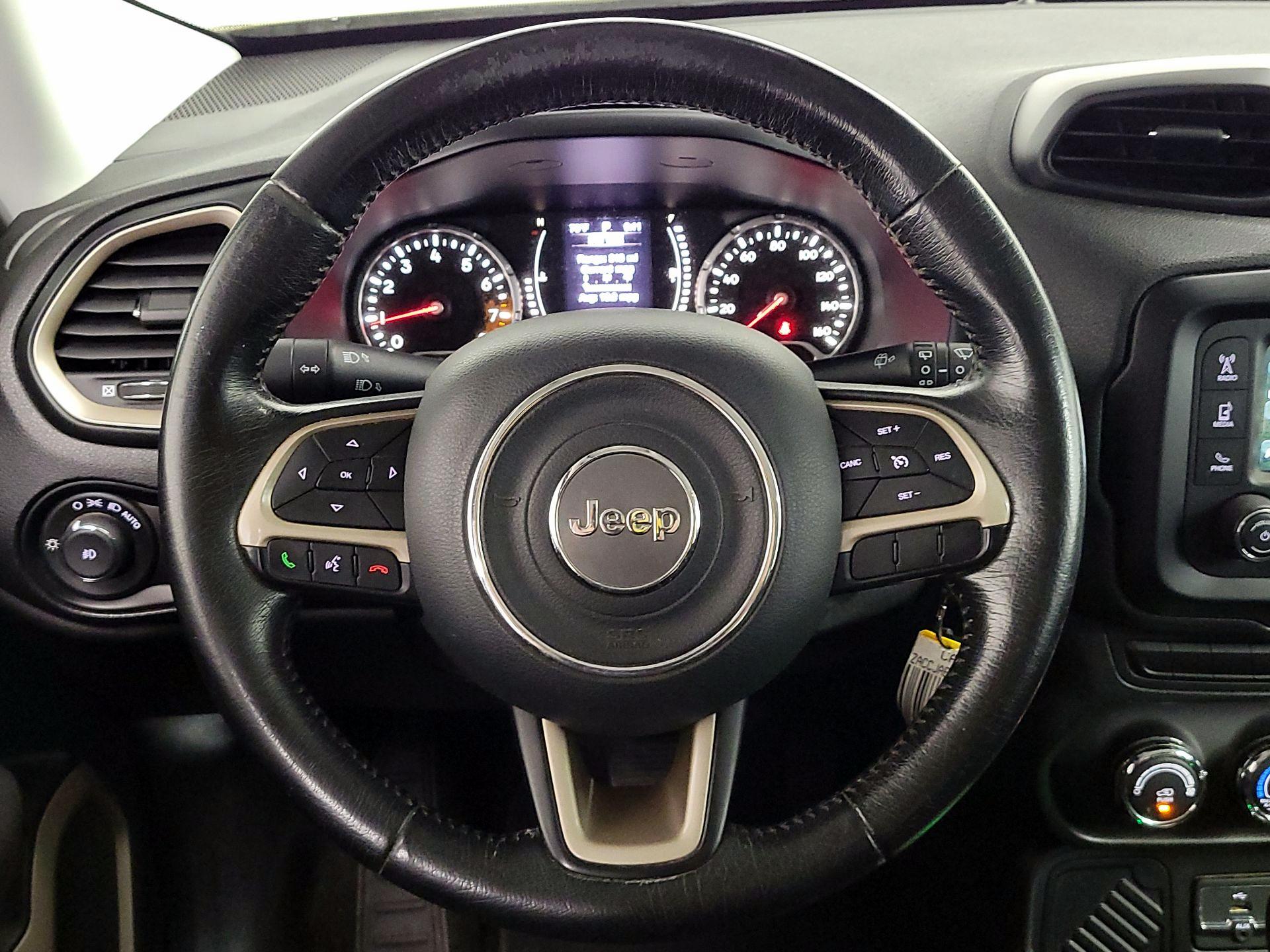 Thumbnail: 2015 Jeep Renegade - 10