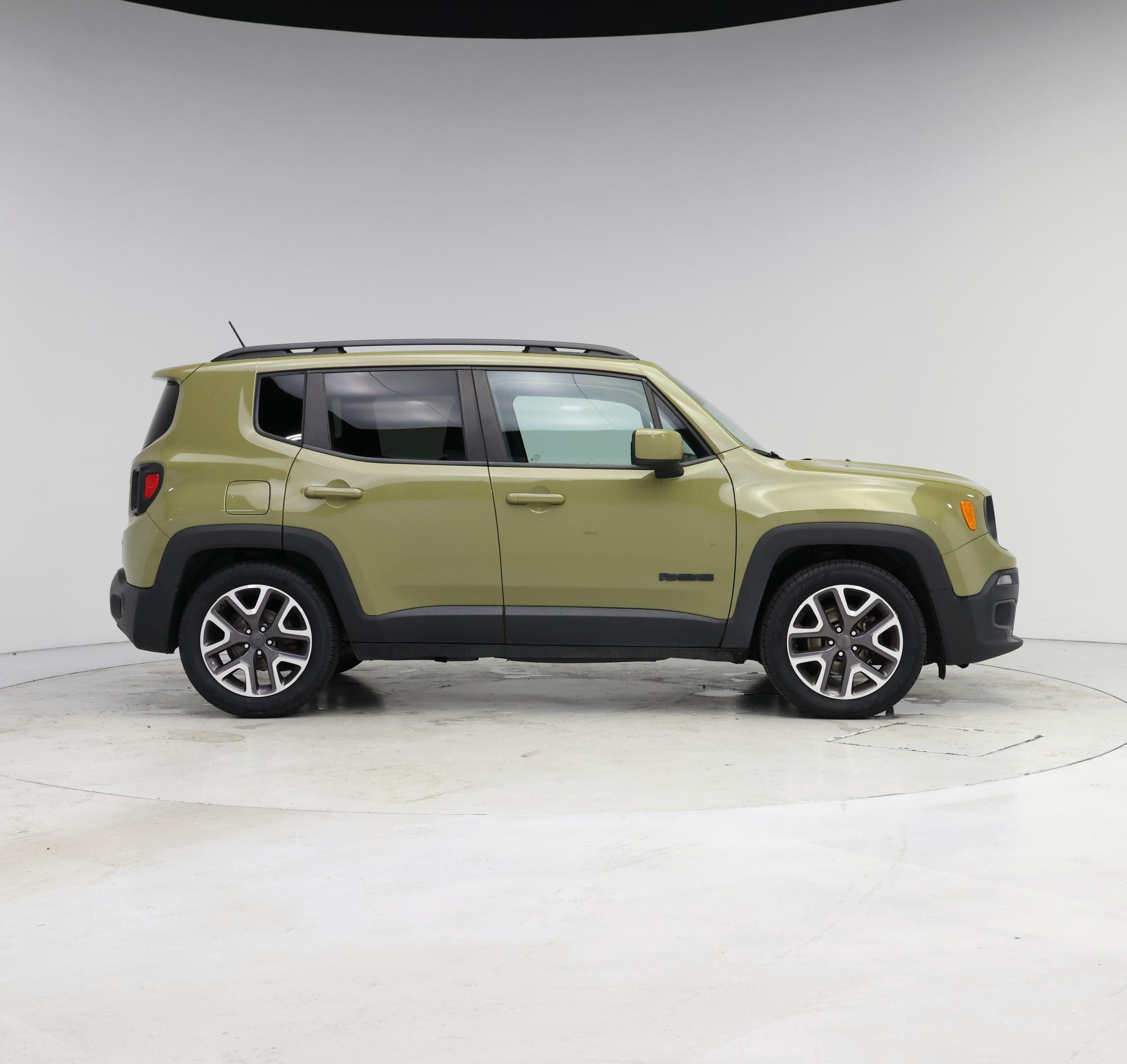Thumbnail: 2015 Jeep Renegade - 7