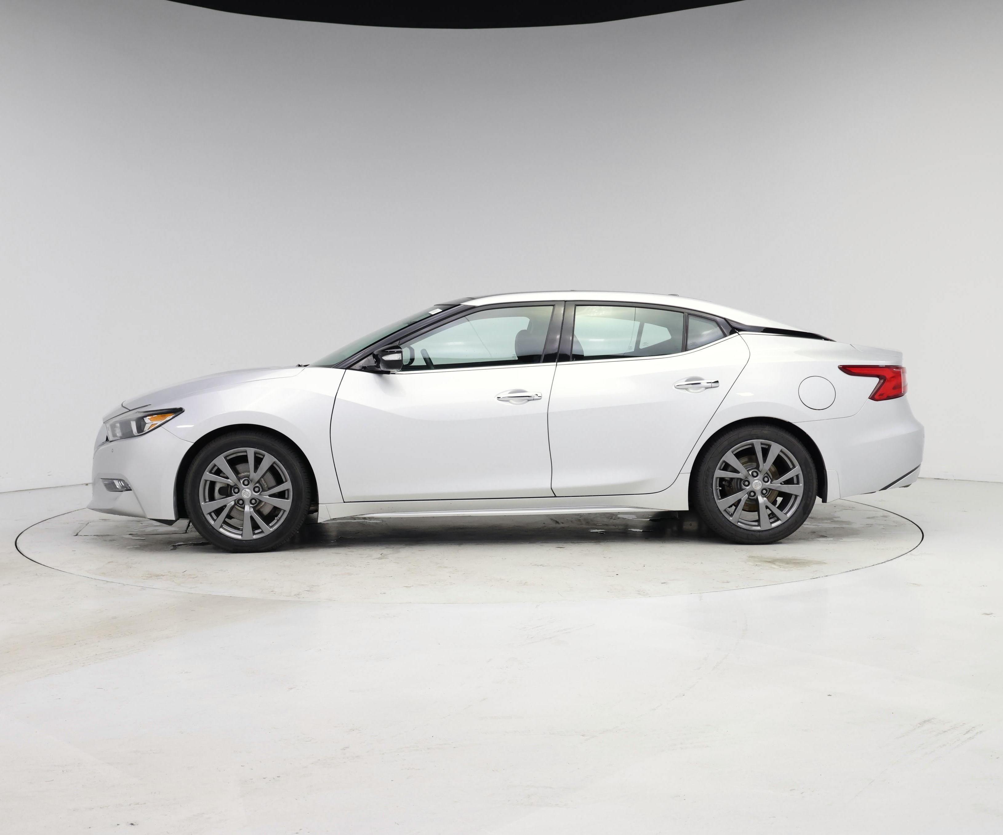 Thumbnail: 2017 Nissan Maxima - 3