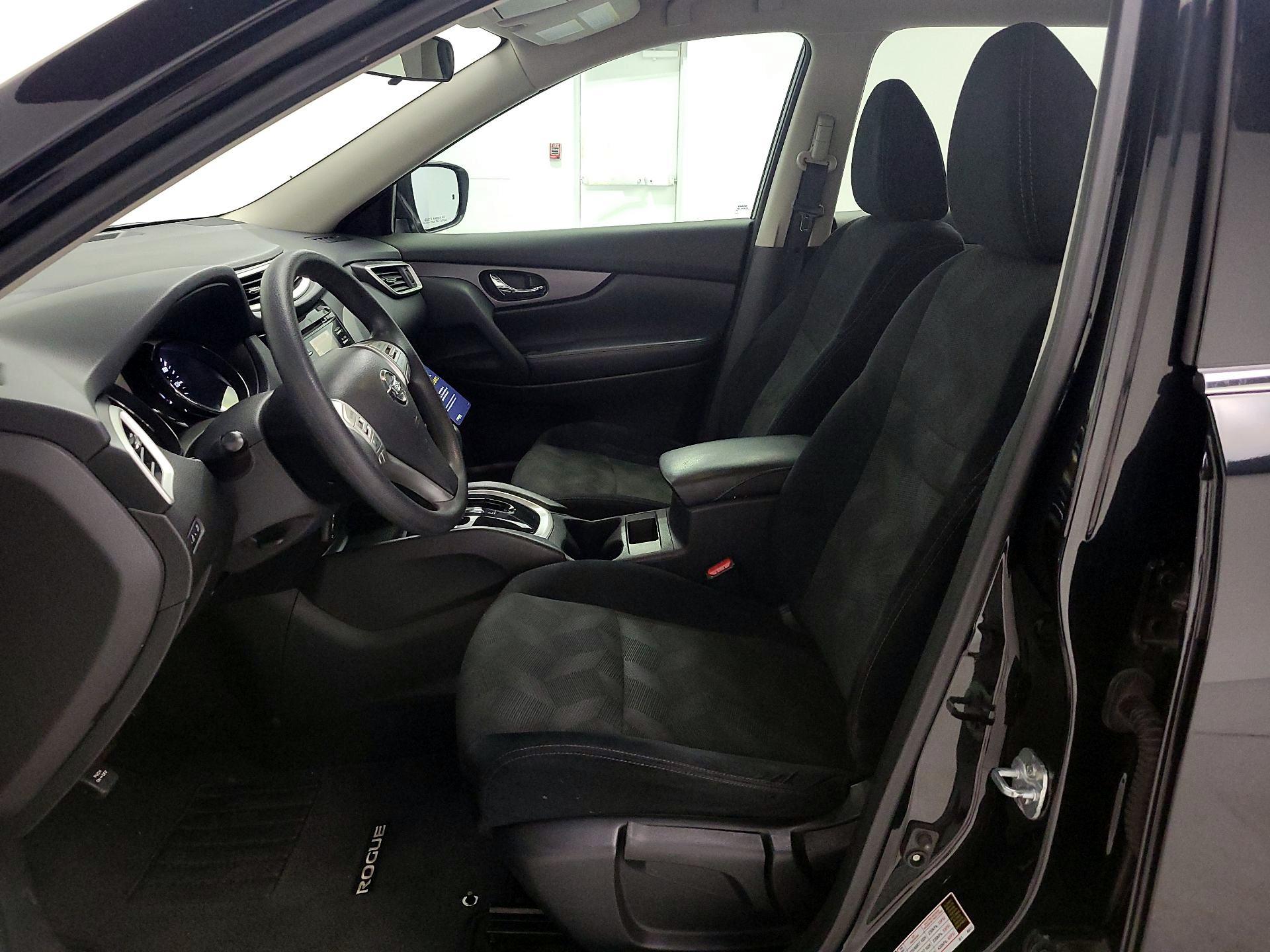 Thumbnail: 2016 Nissan Rogue - 11