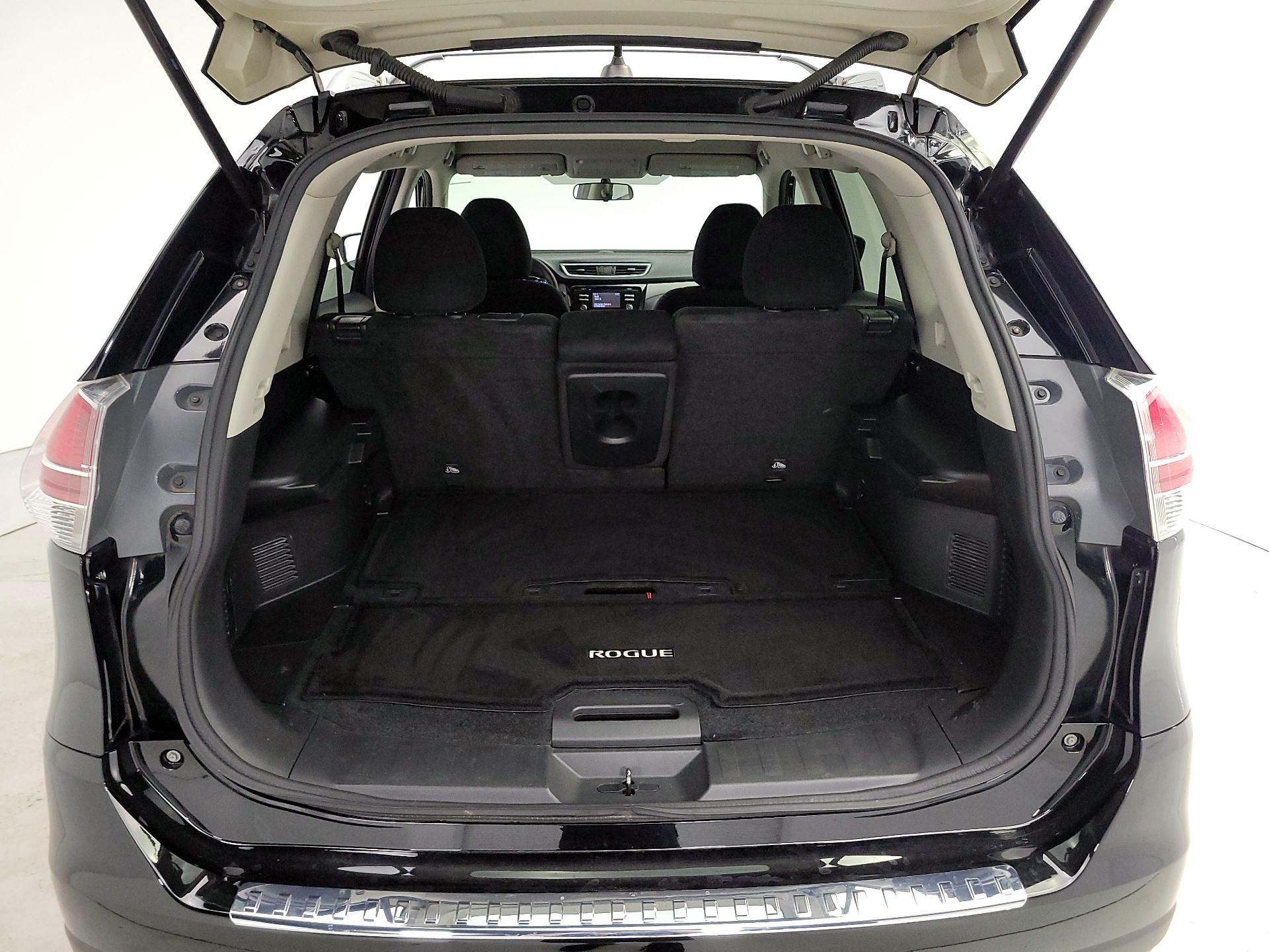 Thumbnail: 2016 Nissan Rogue - 20