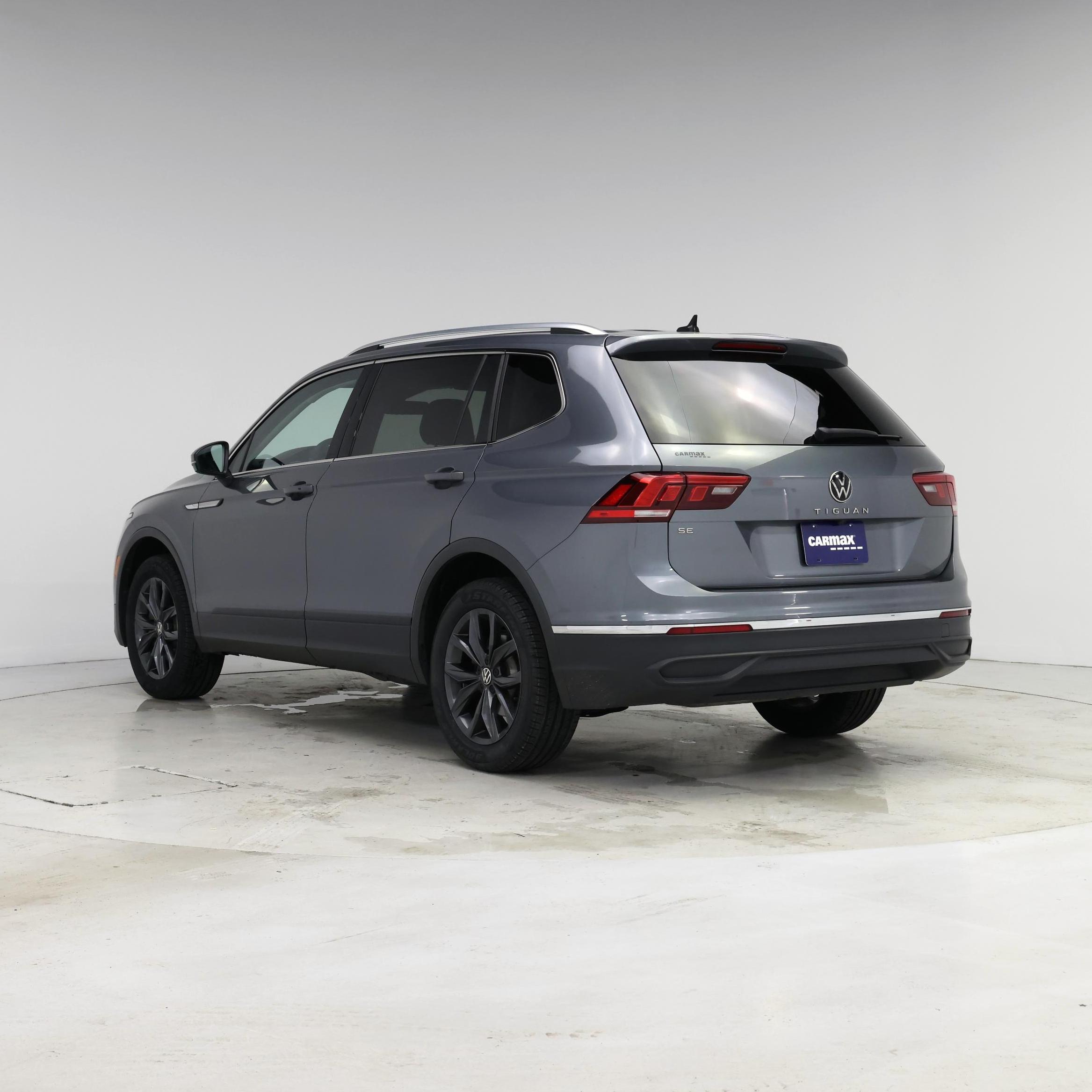 Thumbnail: 2023 Volkswagen Tiguan - 2