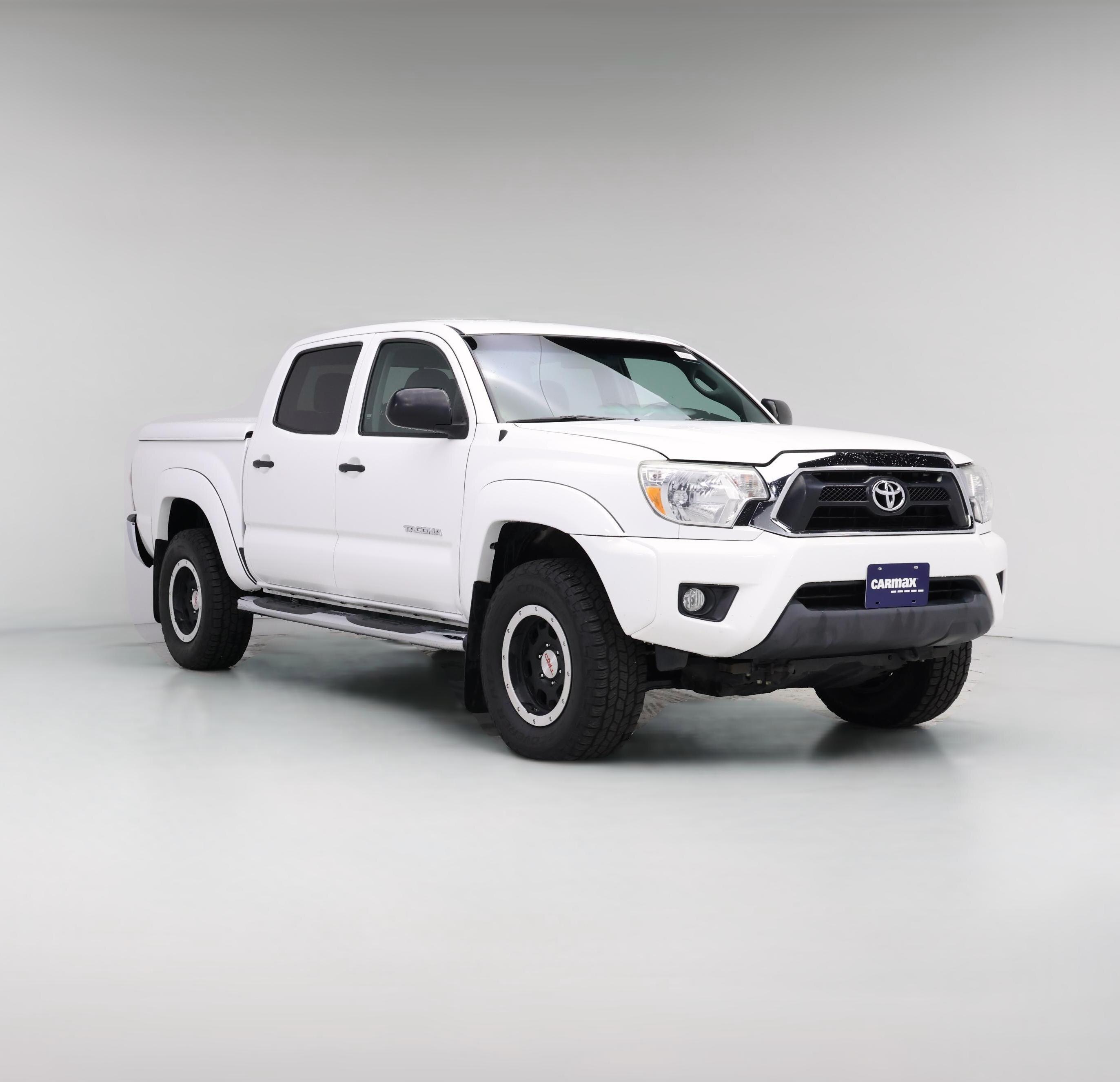 Thumbnail: 2015 Toyota Tacoma - 1