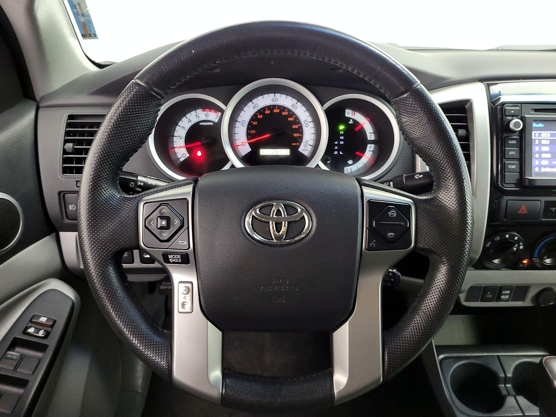 Thumbnail: 2015 Toyota Tacoma - 10