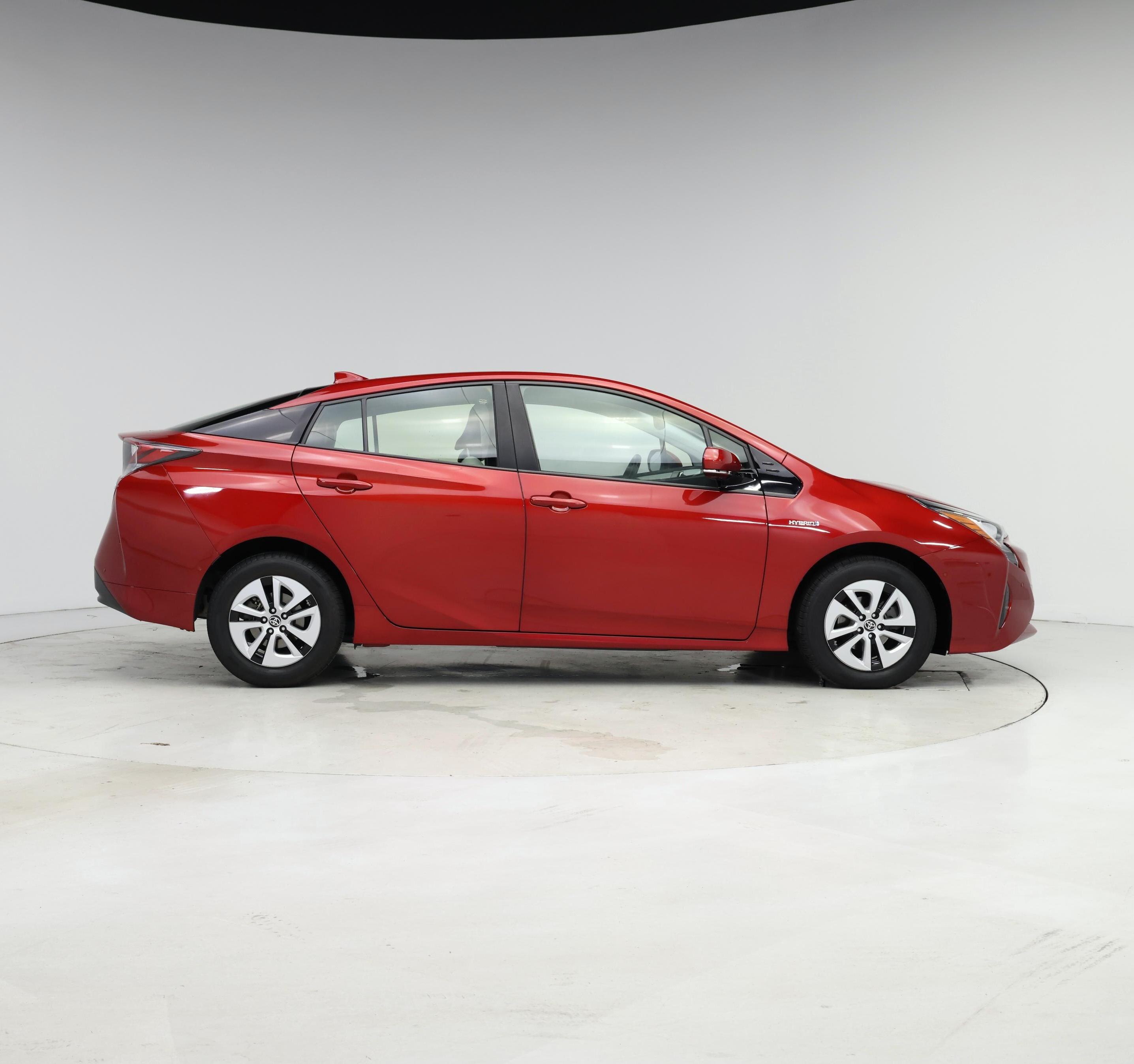 Thumbnail: 2018 Toyota Prius - 7