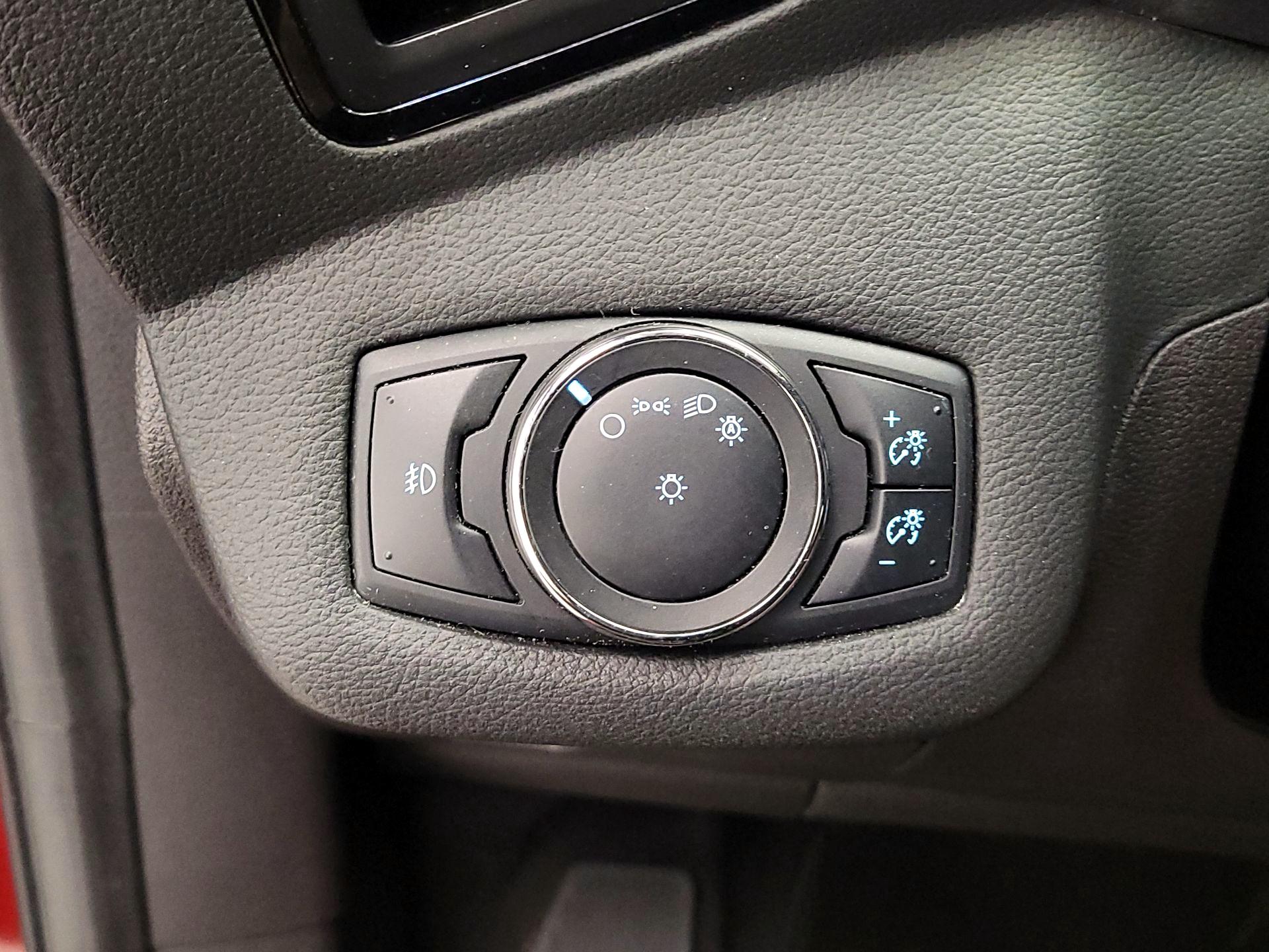 Thumbnail: 2015 Ford Escape - 13