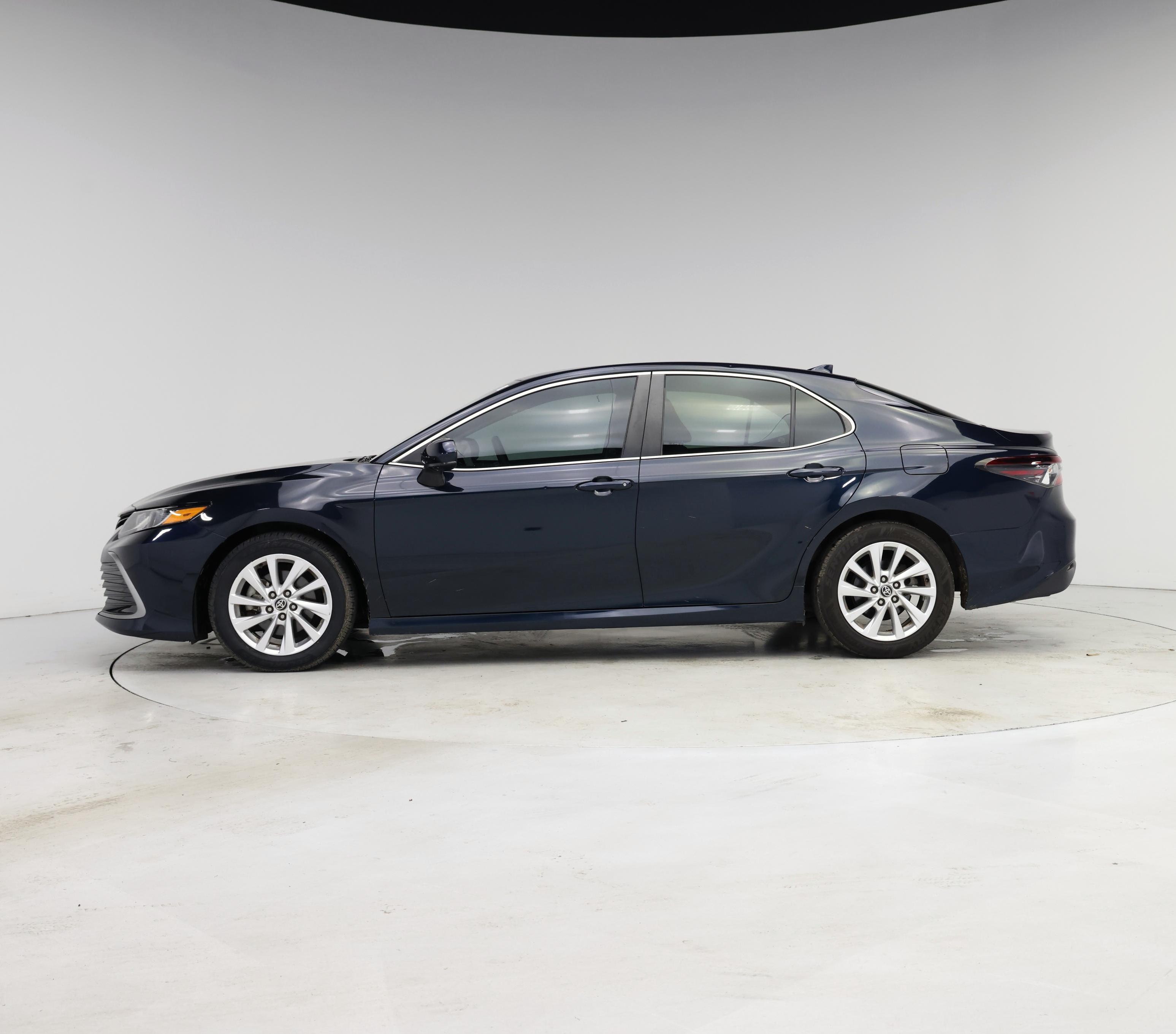 Thumbnail: 2021 Toyota Camry - 3