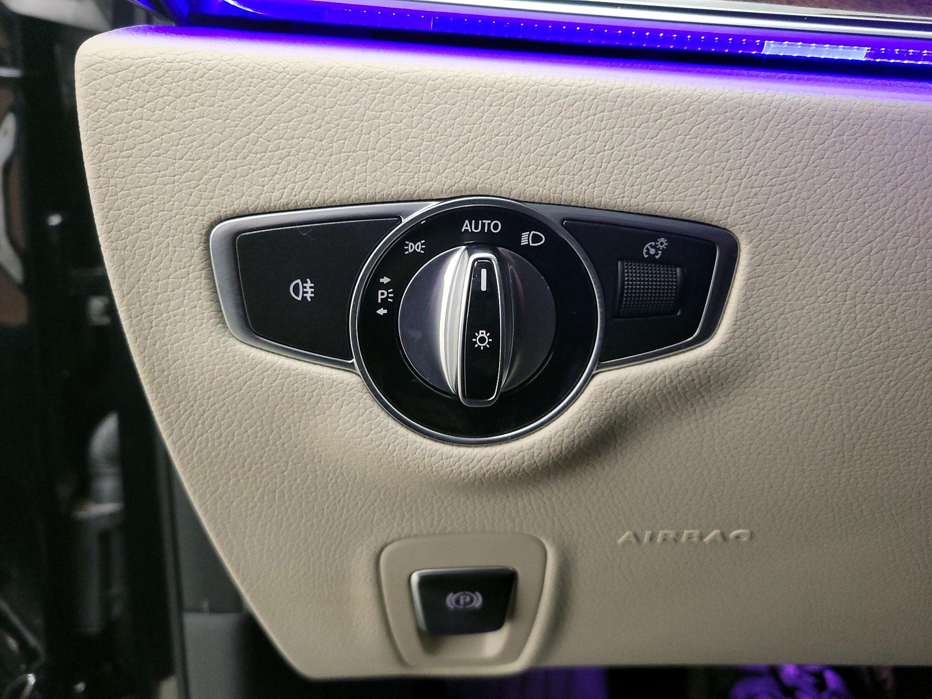 Thumbnail: 2017 Mercedes-Benz E-Class - 13