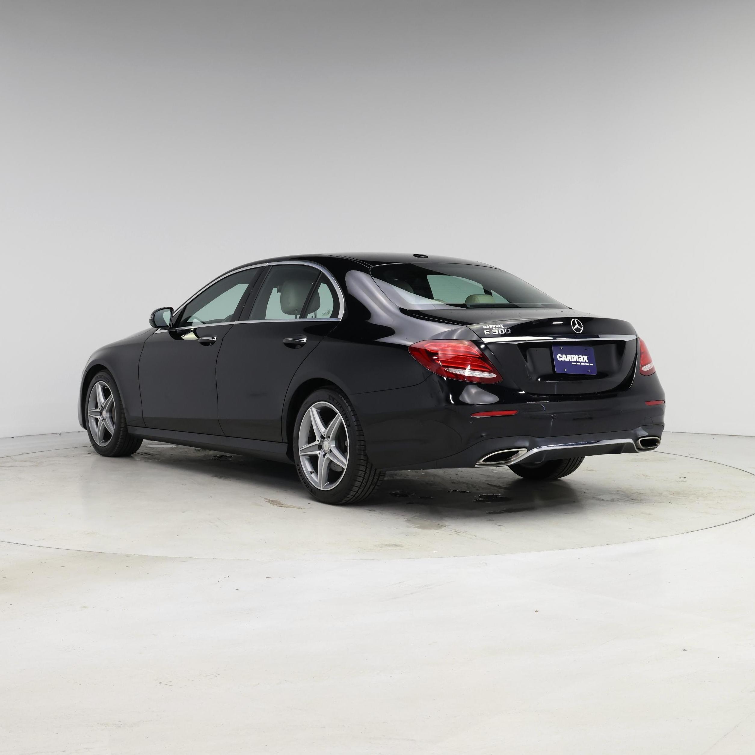 Thumbnail: 2017 Mercedes-Benz E-Class - 2