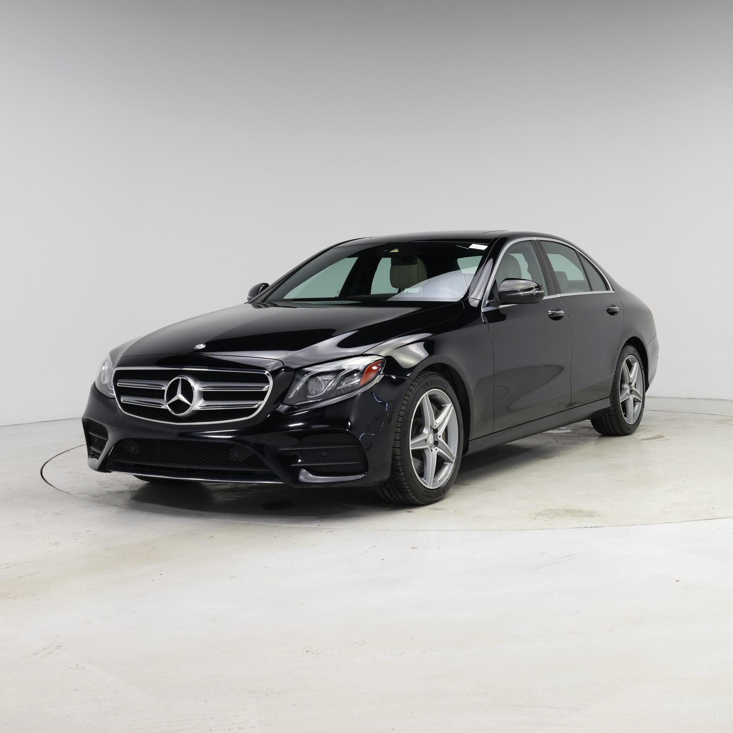 Thumbnail: 2017 Mercedes-Benz E-Class - 4