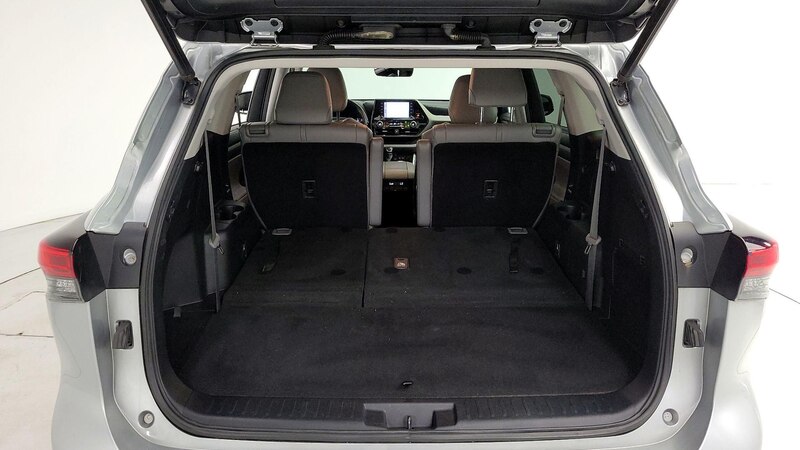2020 Toyota Highlander XLE 24