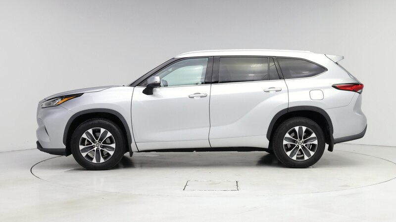 2020 Toyota Highlander XLE 3
