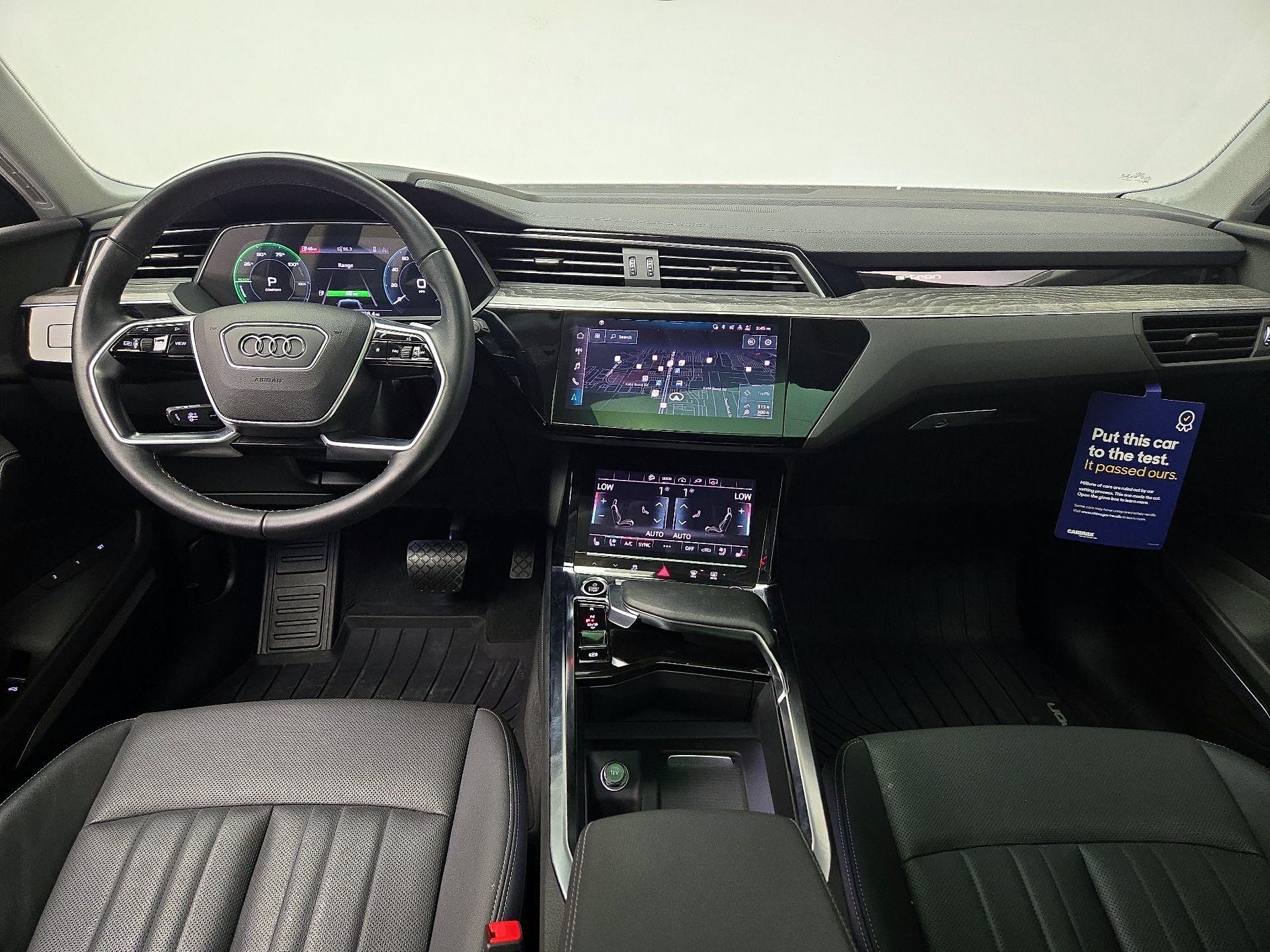 Thumbnail: 2023 Audi e-tron - 9