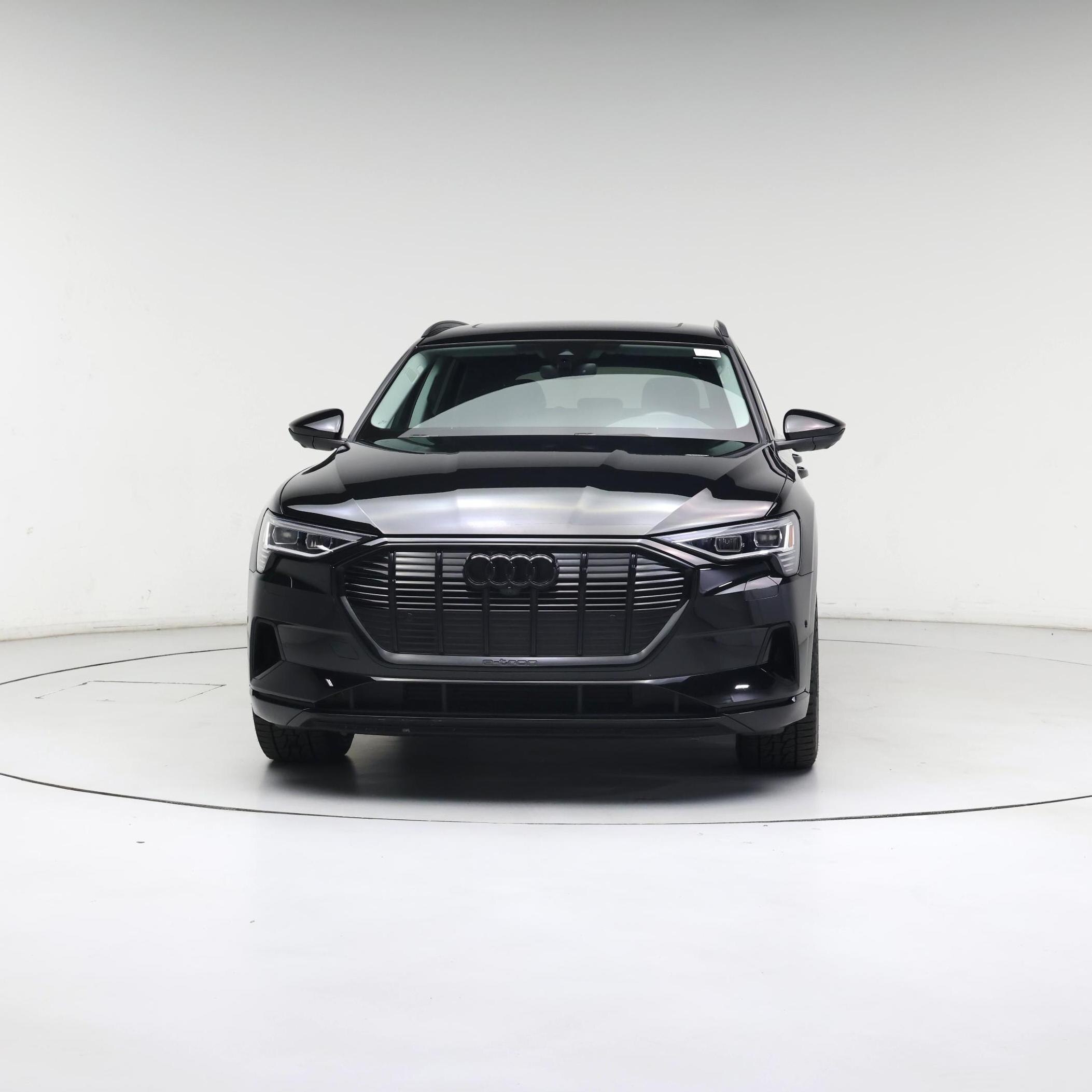 Thumbnail: 2023 Audi e-tron - 5