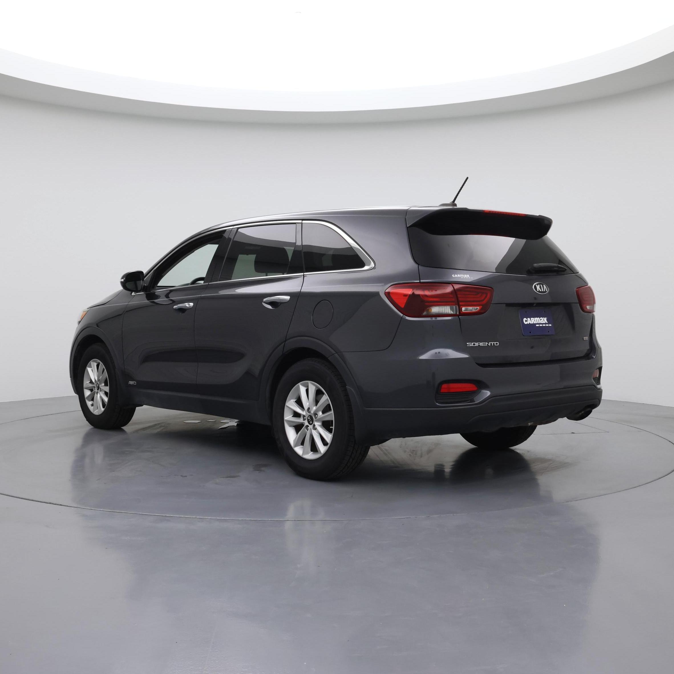 Thumbnail: 2019 Kia Sorento - 2
