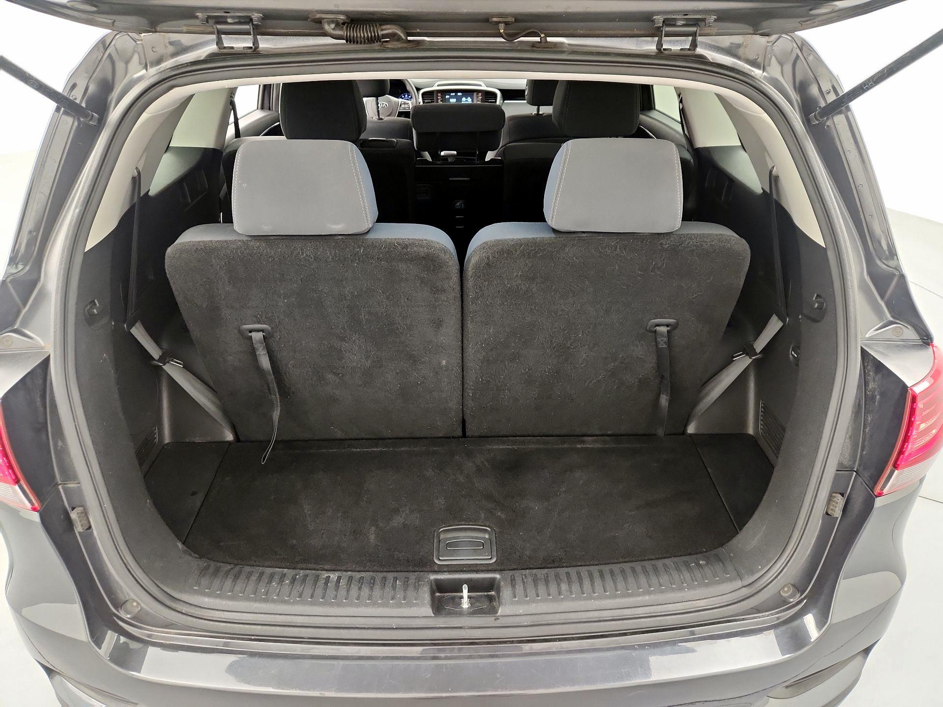 Thumbnail: 2019 Kia Sorento - 20