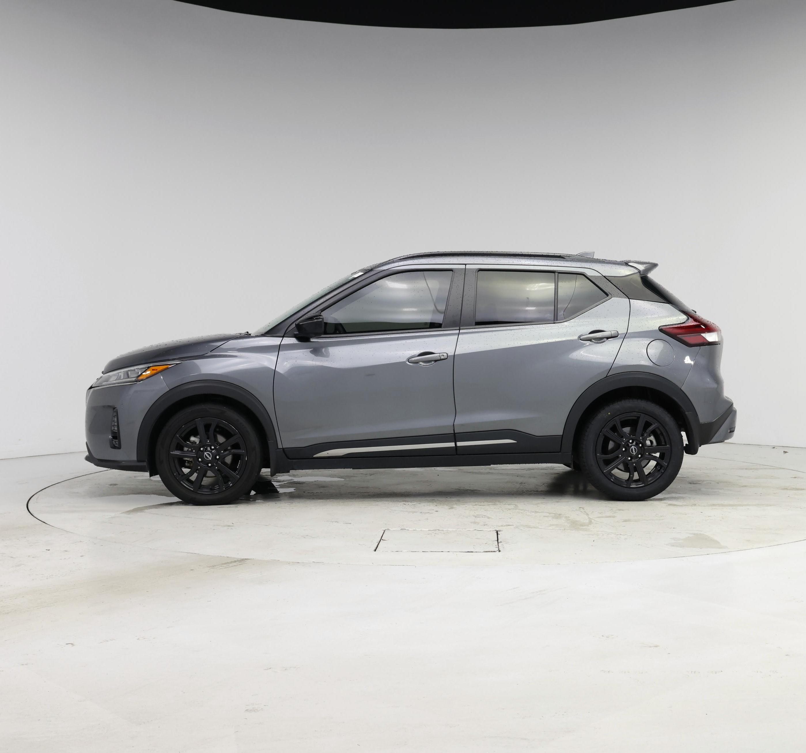 Thumbnail: 2022 Nissan Kicks - 3