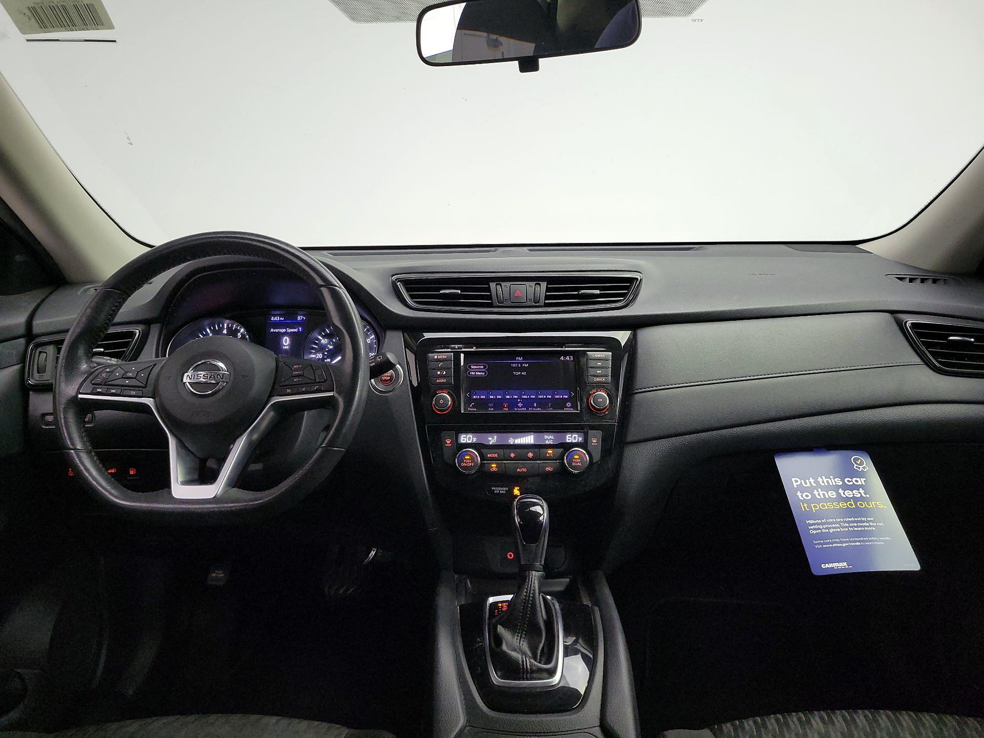 Thumbnail: 2018 Nissan Rogue - 9
