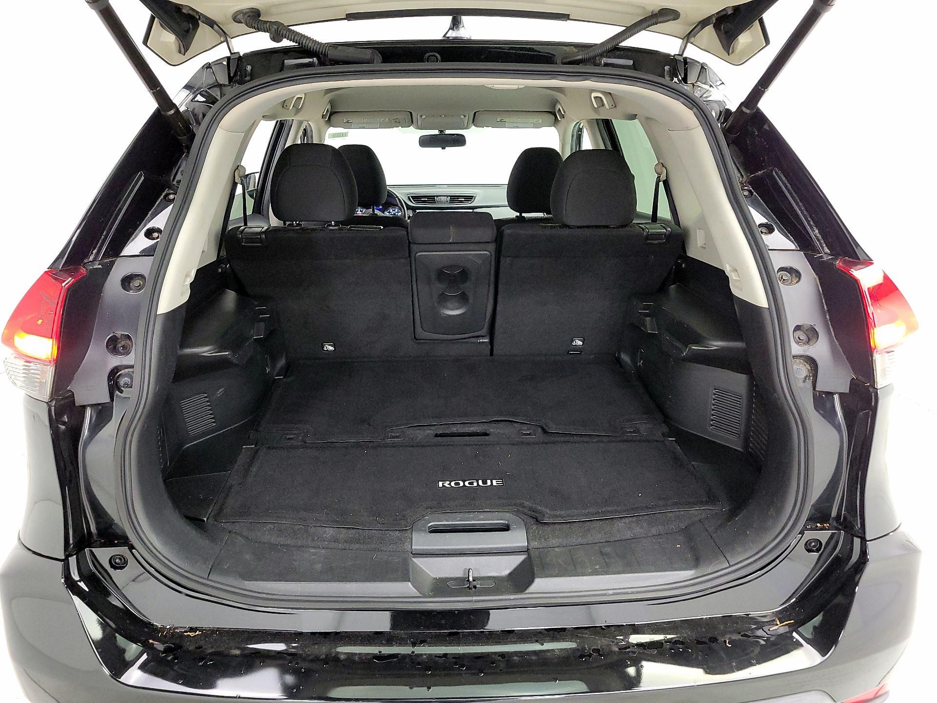 Thumbnail: 2018 Nissan Rogue - 20