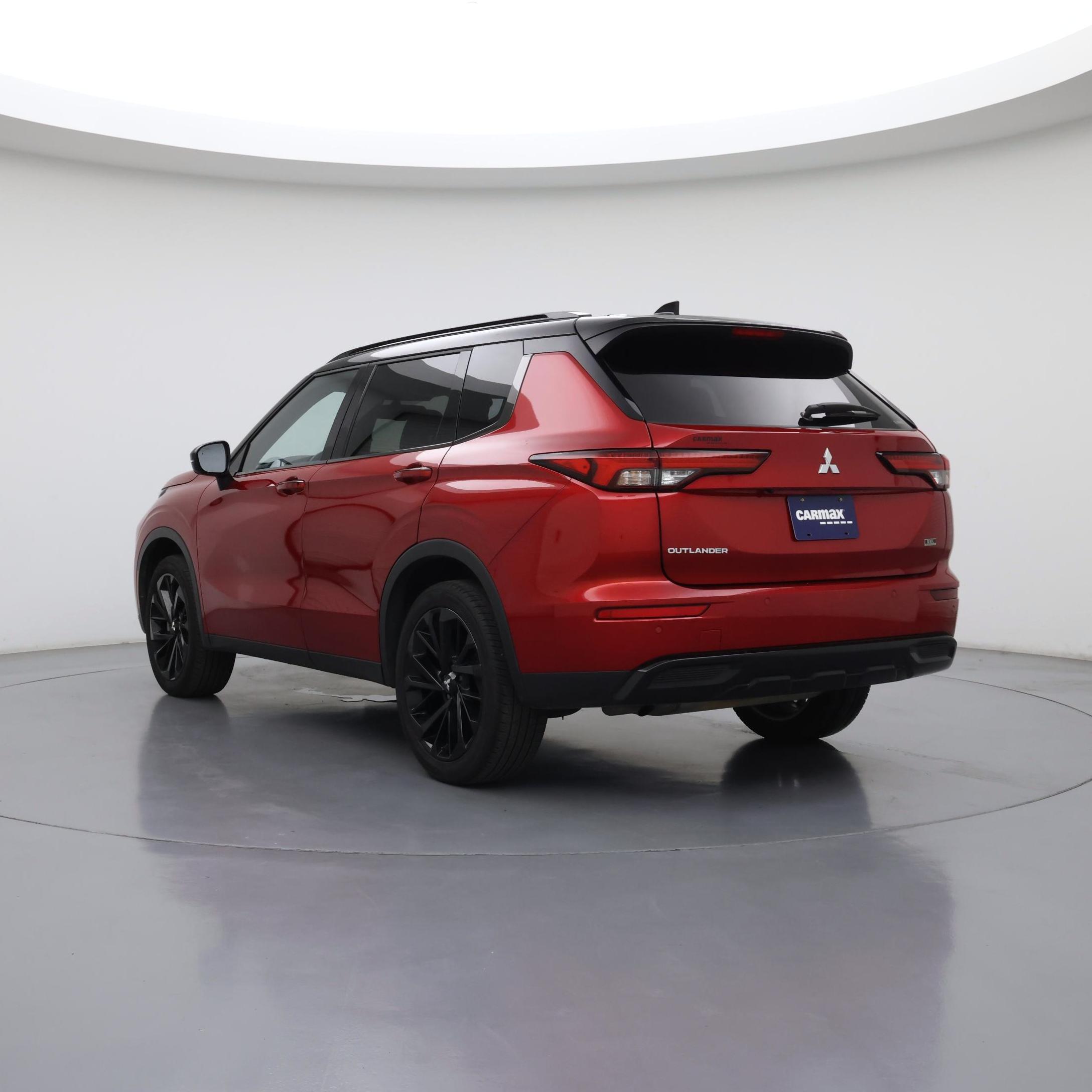 Thumbnail: 2024 Mitsubishi Outlander - 2