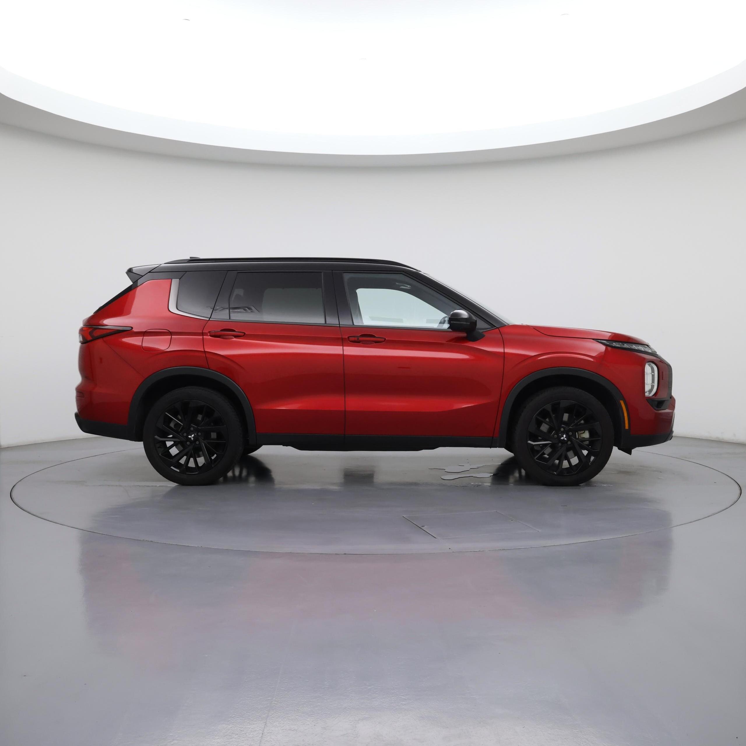 Thumbnail: 2024 Mitsubishi Outlander - 7