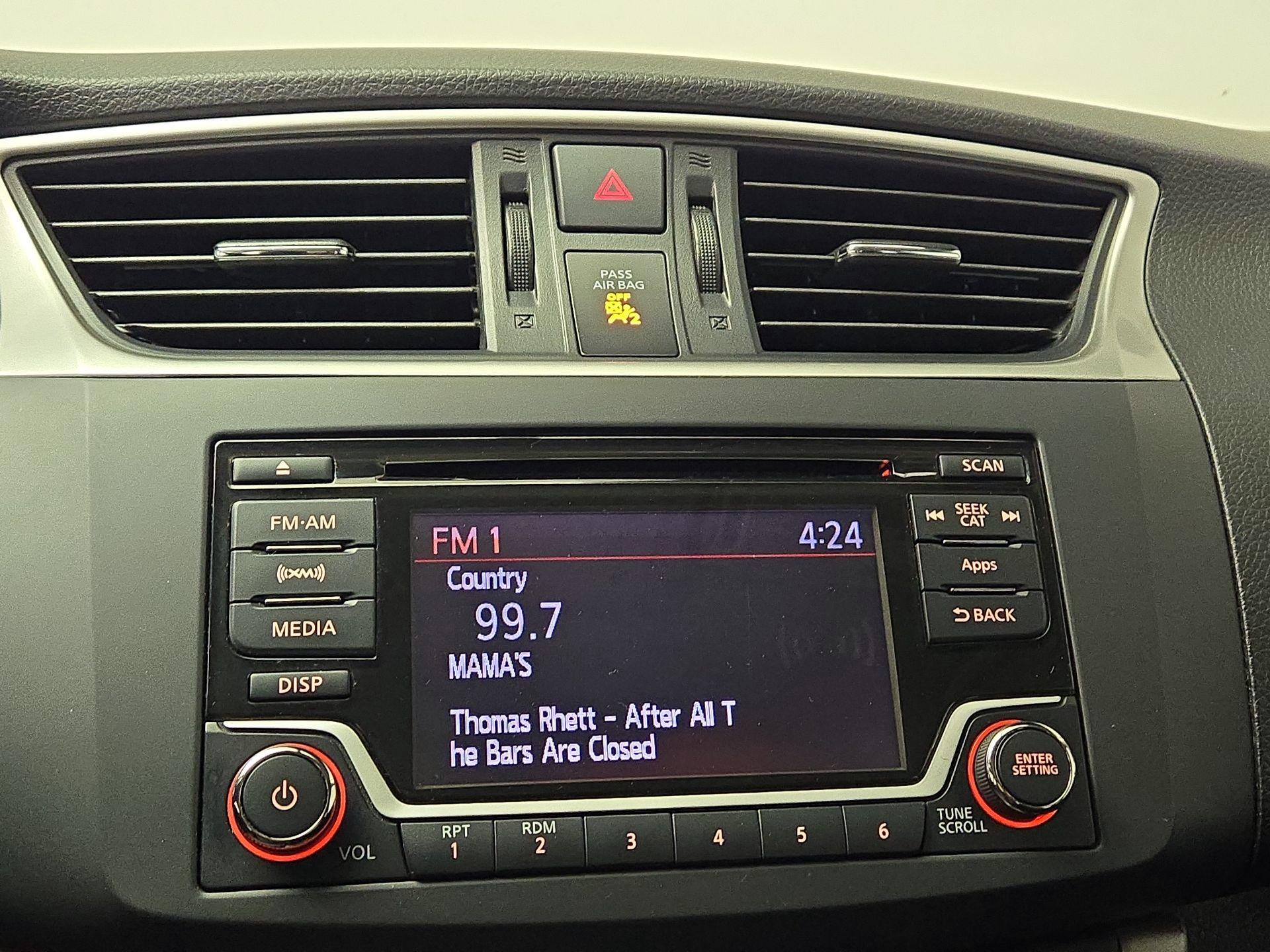 Thumbnail: 2015 Nissan Sentra - 15