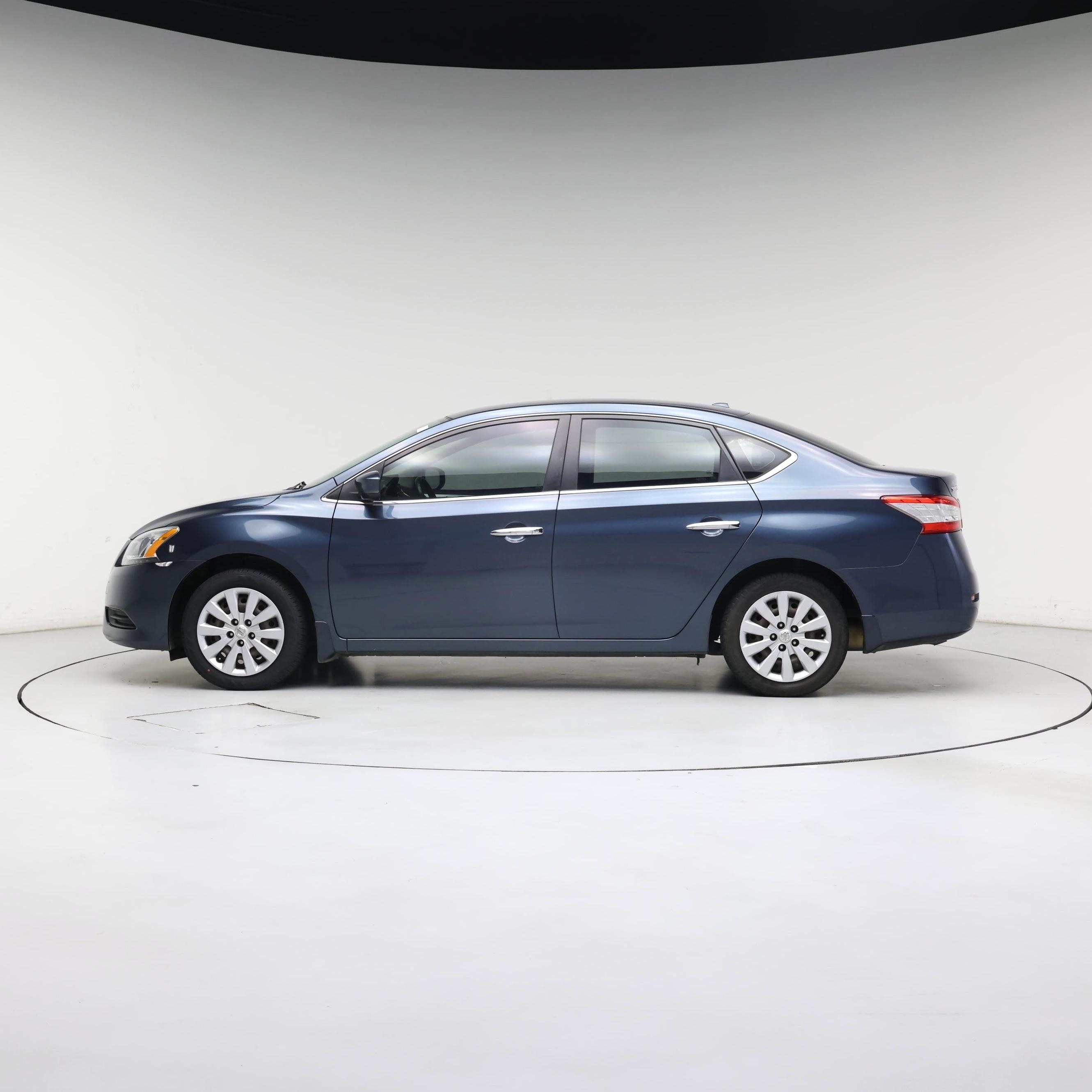 Thumbnail: 2015 Nissan Sentra - 3