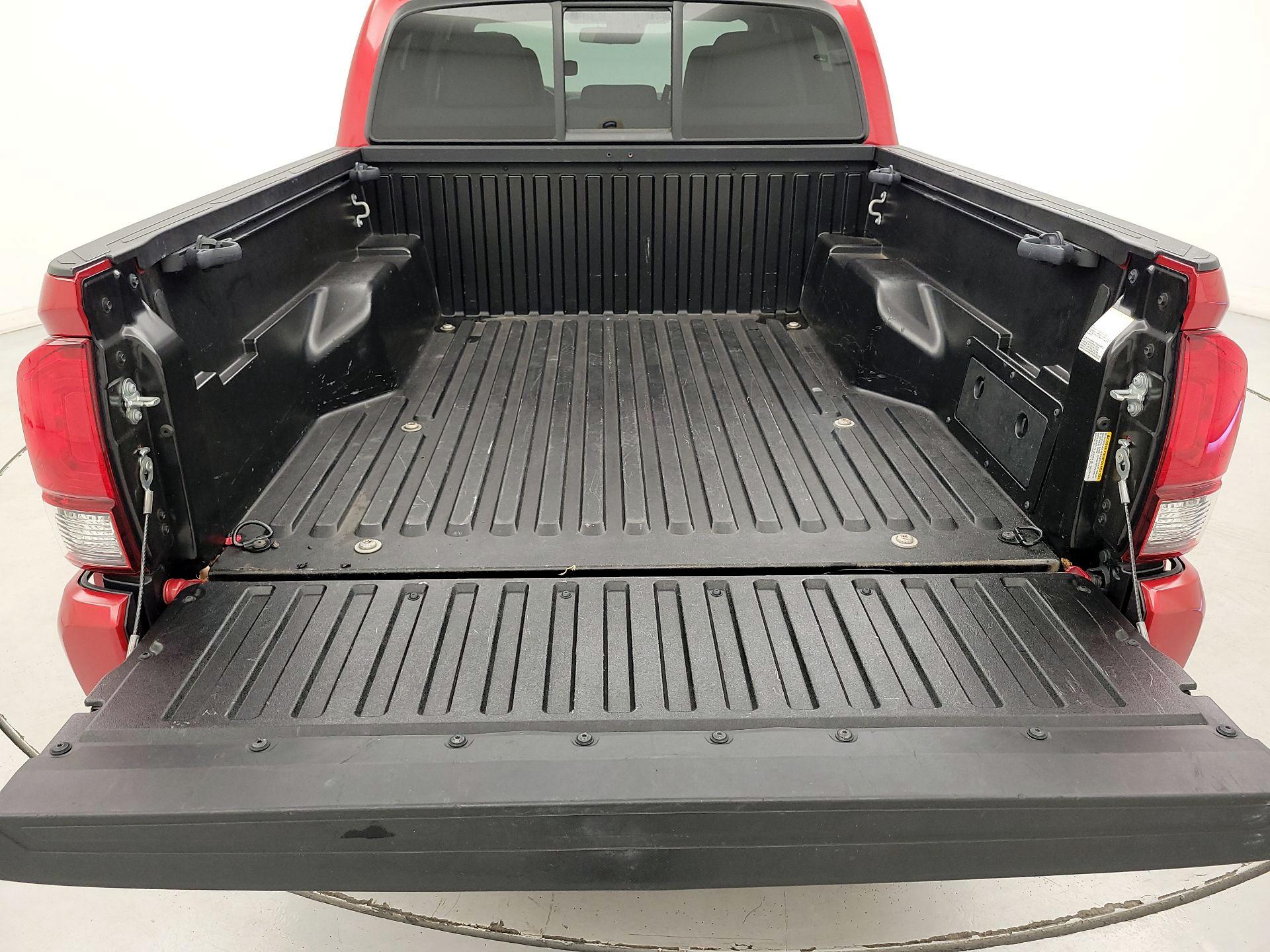 Thumbnail: 2022 Toyota Tacoma - 20