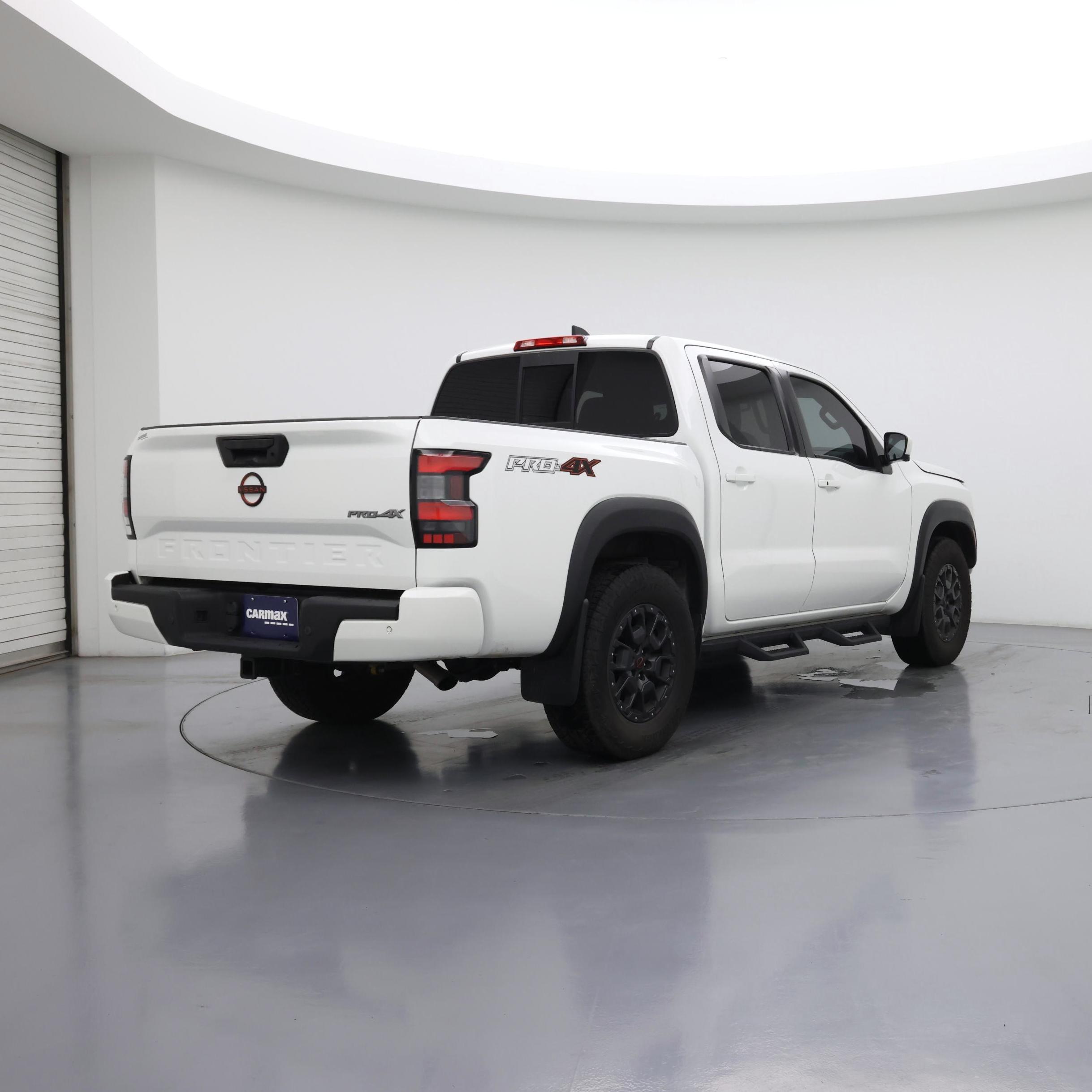 Thumbnail: 2022 Nissan Frontier - 8