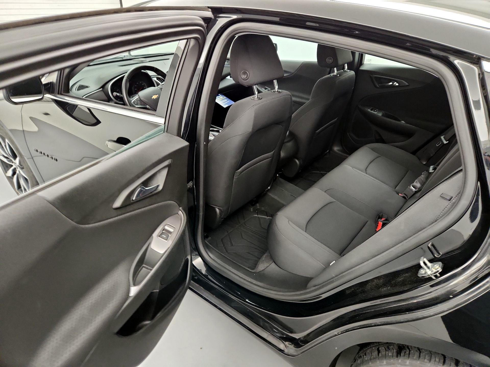 Thumbnail: 2021 Chevrolet Malibu - 19