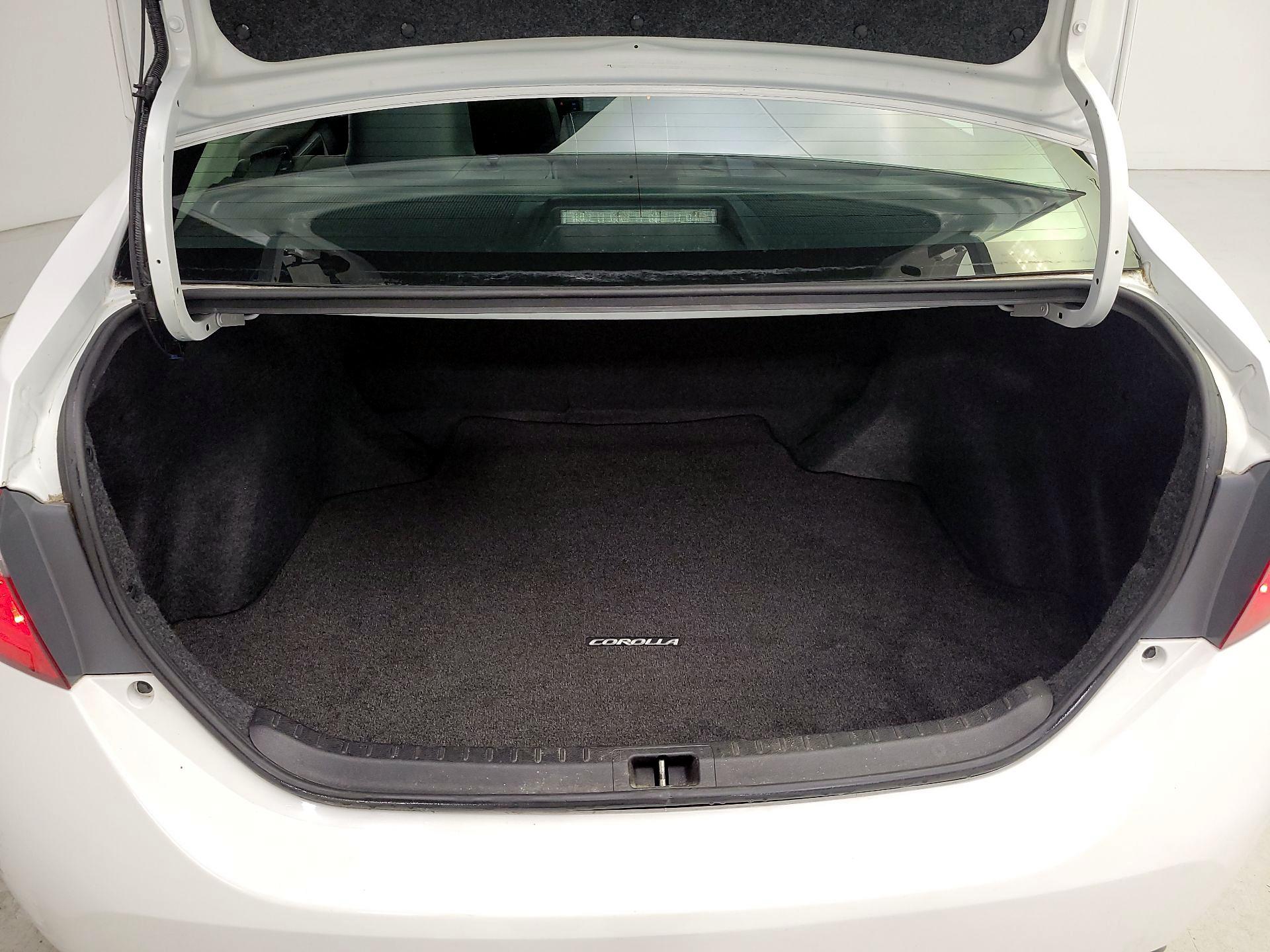 Thumbnail: 2015 Toyota Corolla - 20
