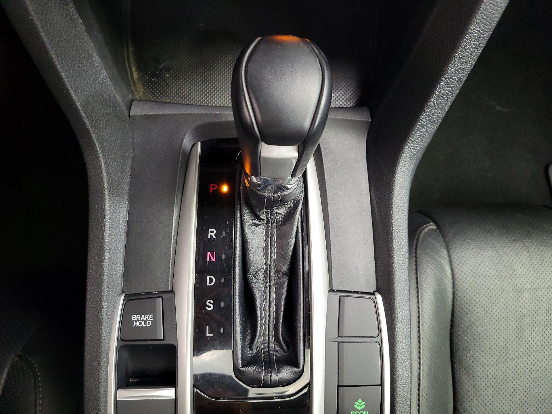 Thumbnail: 2018 Honda Civic - 18