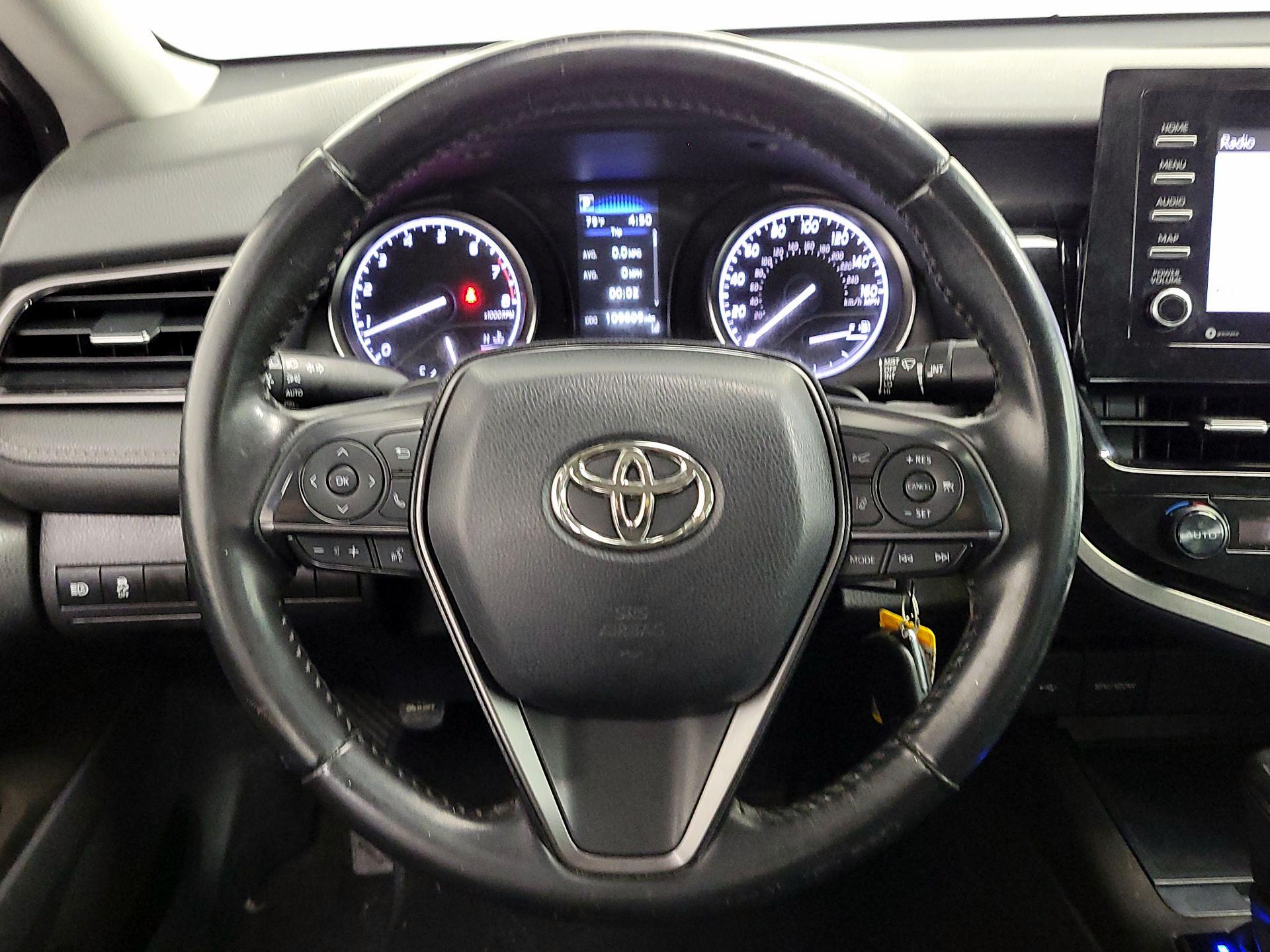 Thumbnail: 2021 Toyota Camry - 10