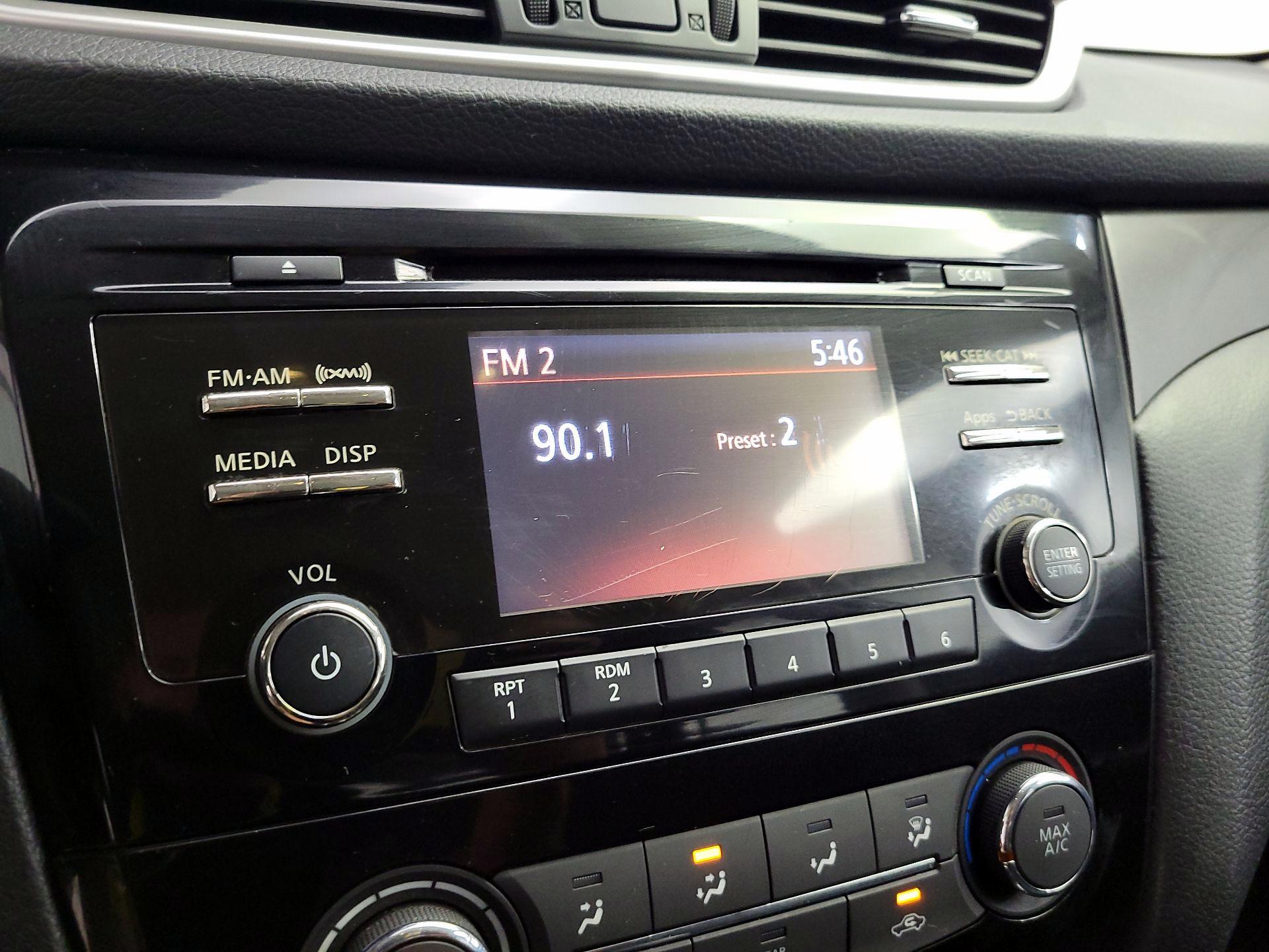 Thumbnail: 2014 Nissan Rogue - 15