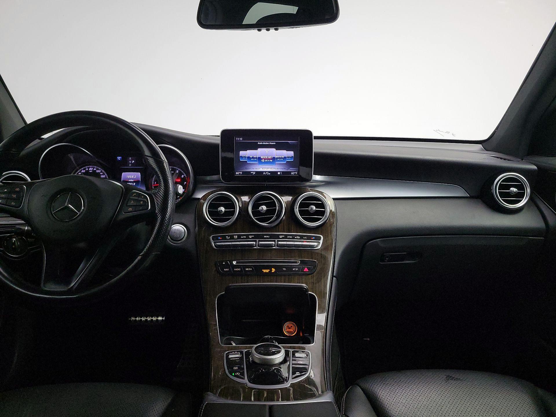 Thumbnail: 2019 Mercedes-Benz GLC - 9