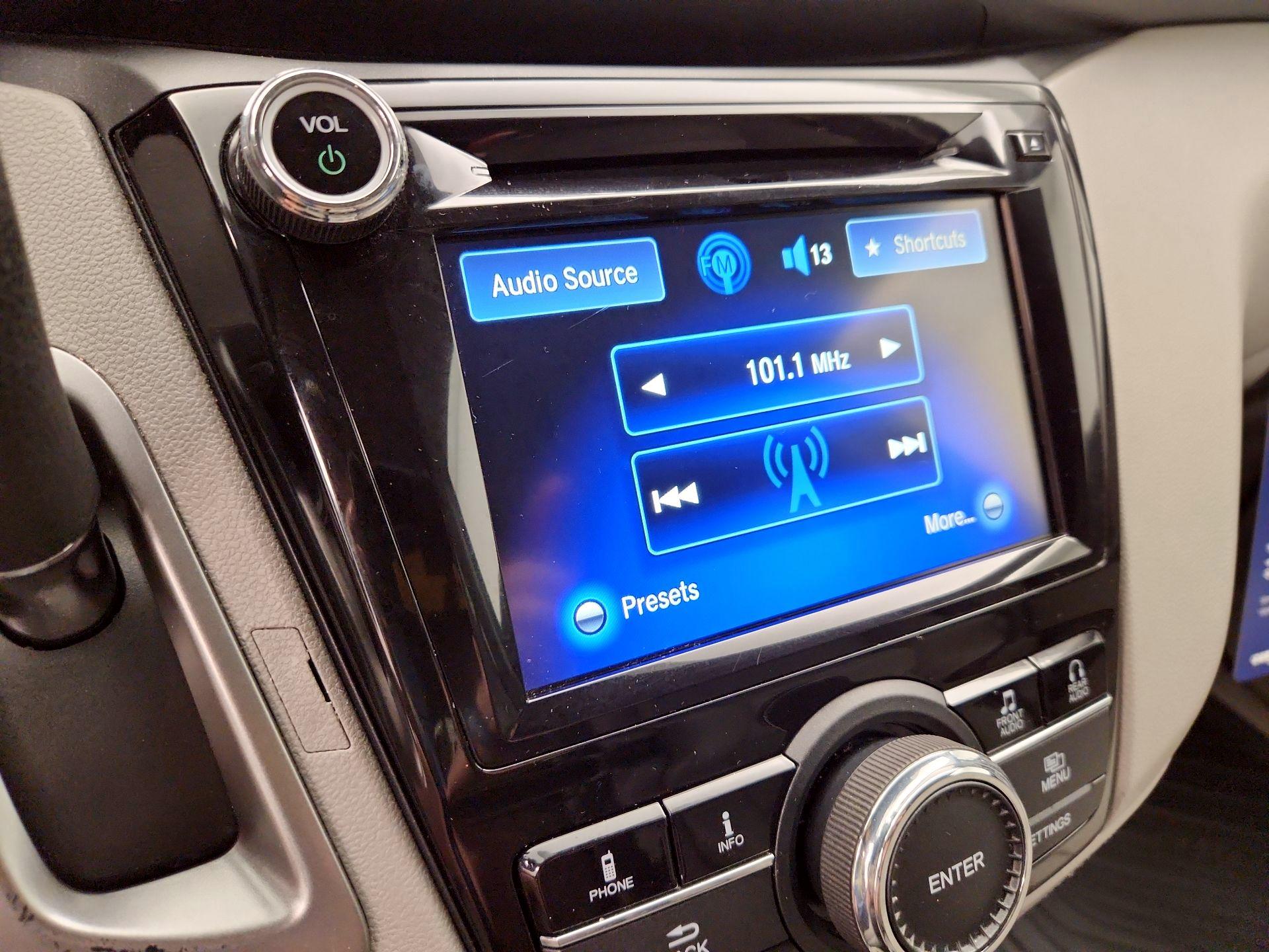 Thumbnail: 2016 Honda Odyssey - 15