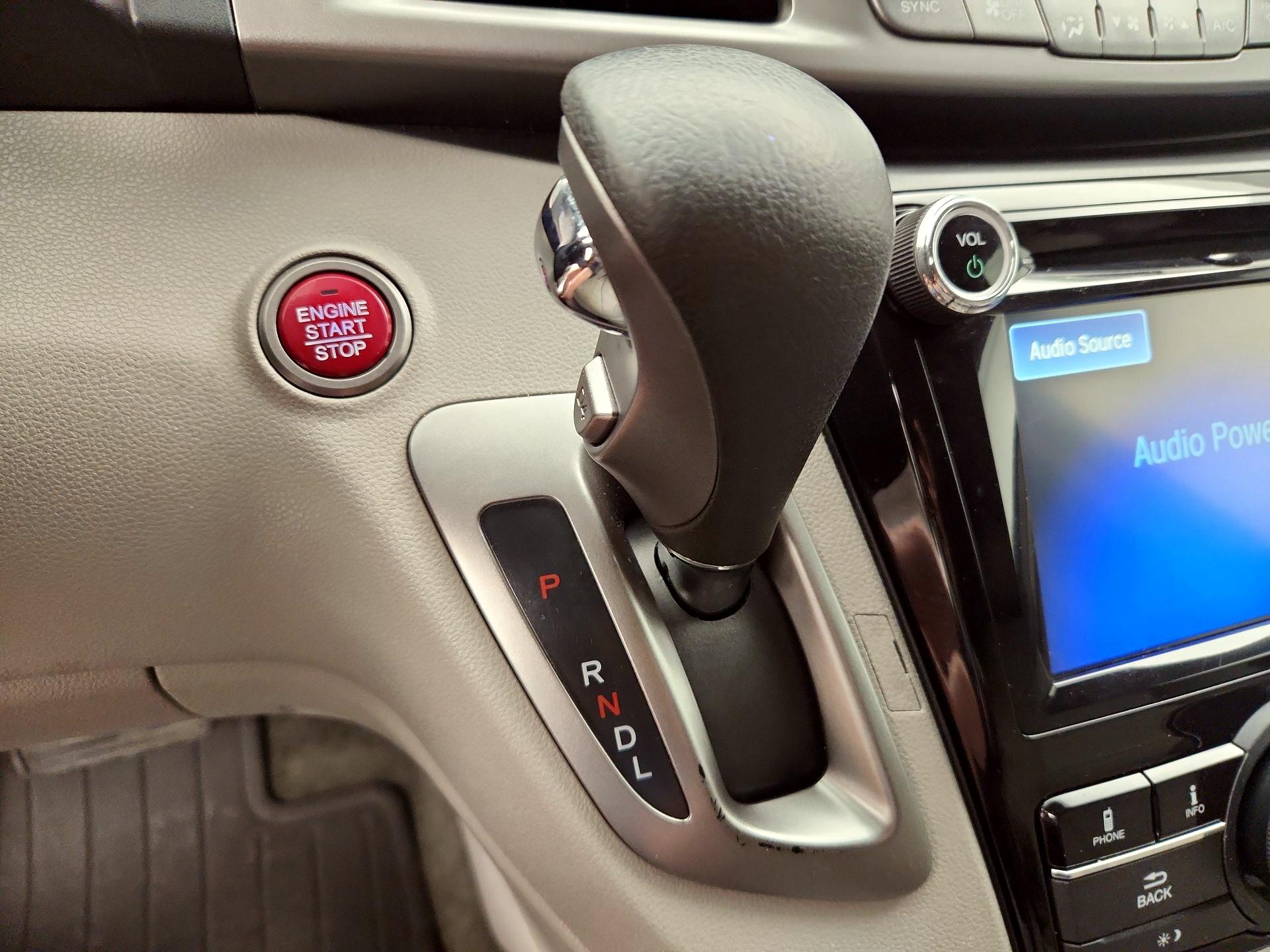 Thumbnail: 2016 Honda Odyssey - 17