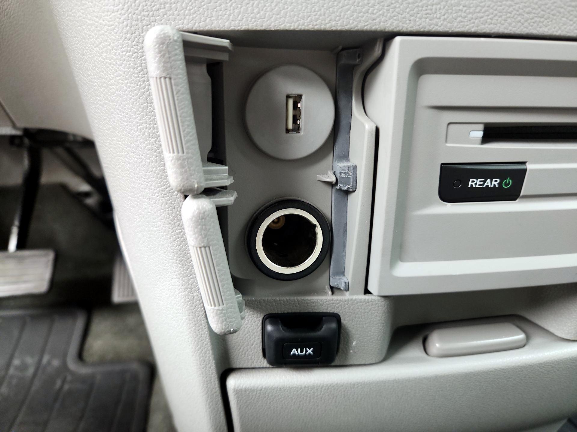 Thumbnail: 2016 Honda Odyssey - 18